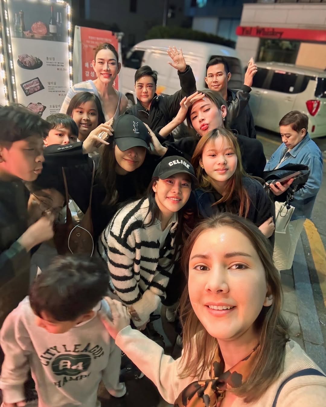 เอ๋ - พรทิพย์ สกิดใจ