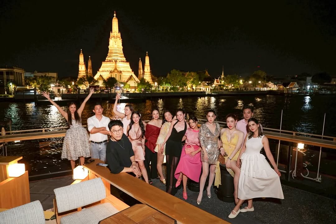 เอ๋ - พรทิพย์ สกิดใจ