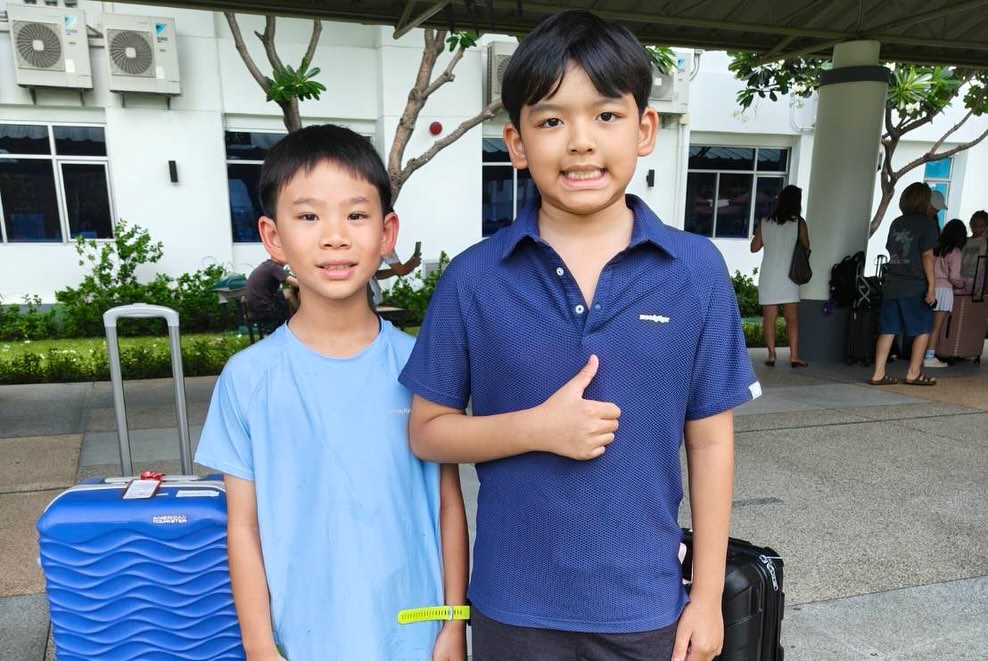 เอ๋ - พรทิพย์ สกิดใจ