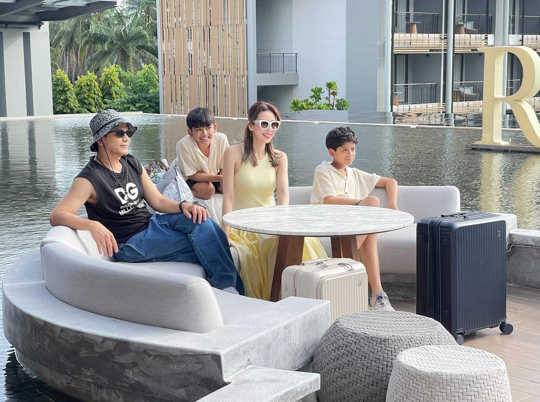เอ๋ - พรทิพย์ สกิดใจ