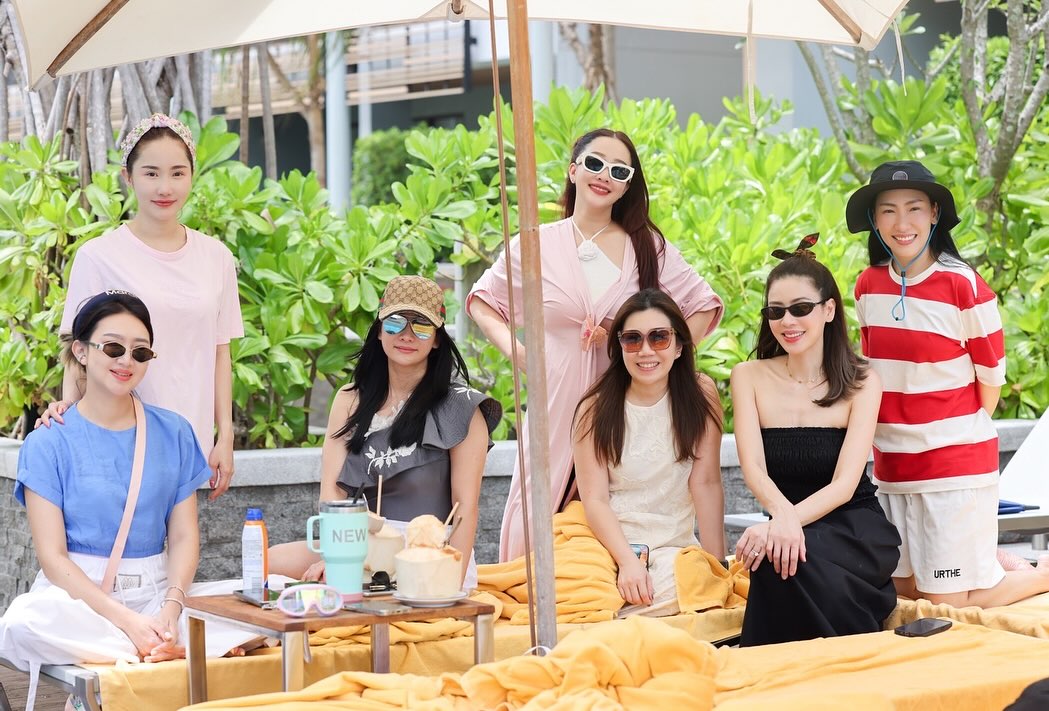 เอ๋ - พรทิพย์ สกิดใจ