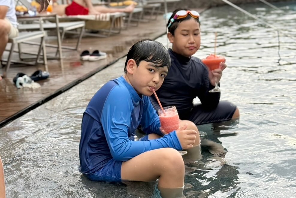เอ๋ - พรทิพย์ สกิดใจ