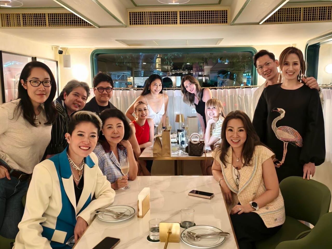 เอ๋ - พรทิพย์ สกิดใจ