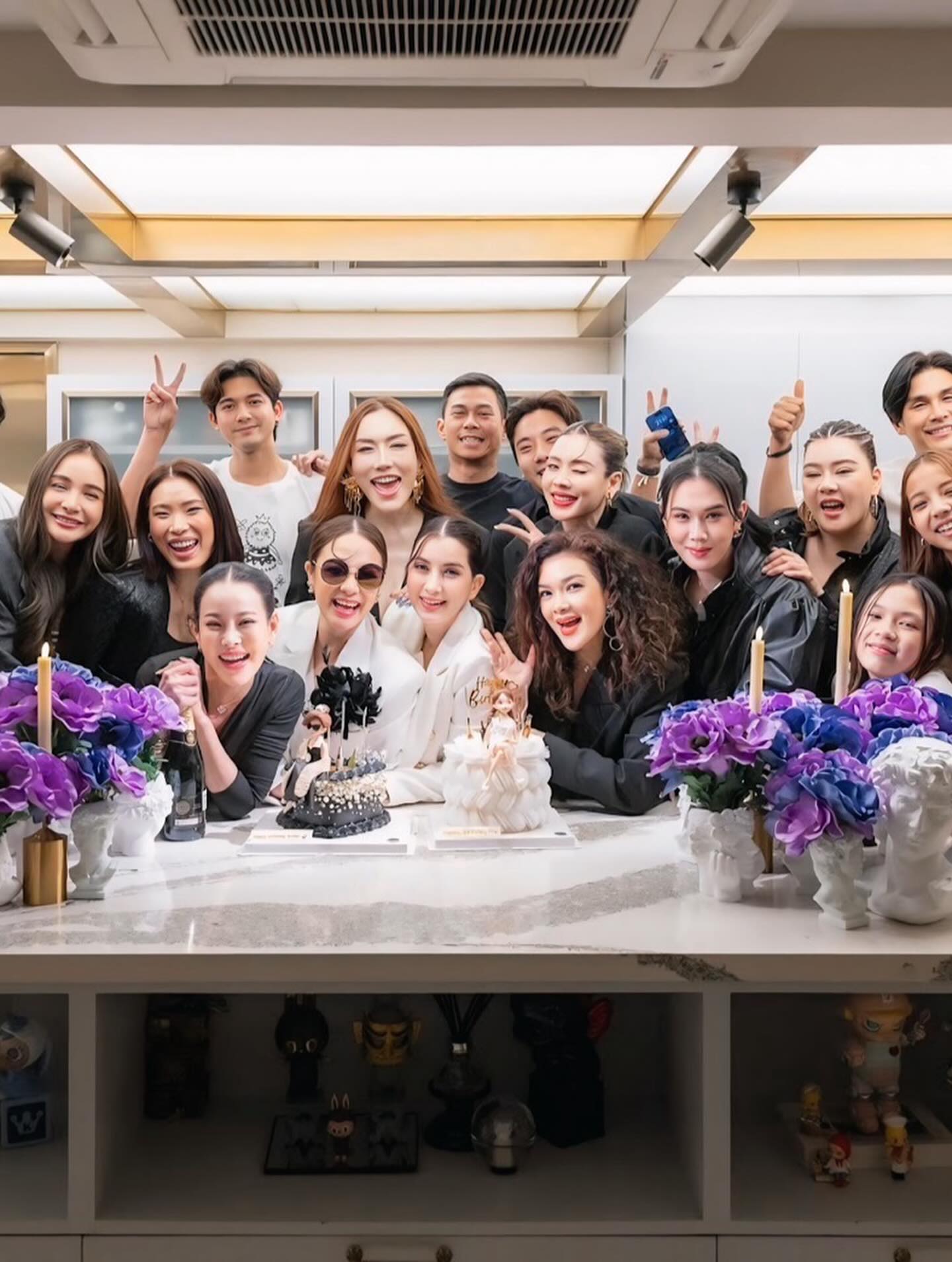 เอ๋ - พรทิพย์ สกิดใจ