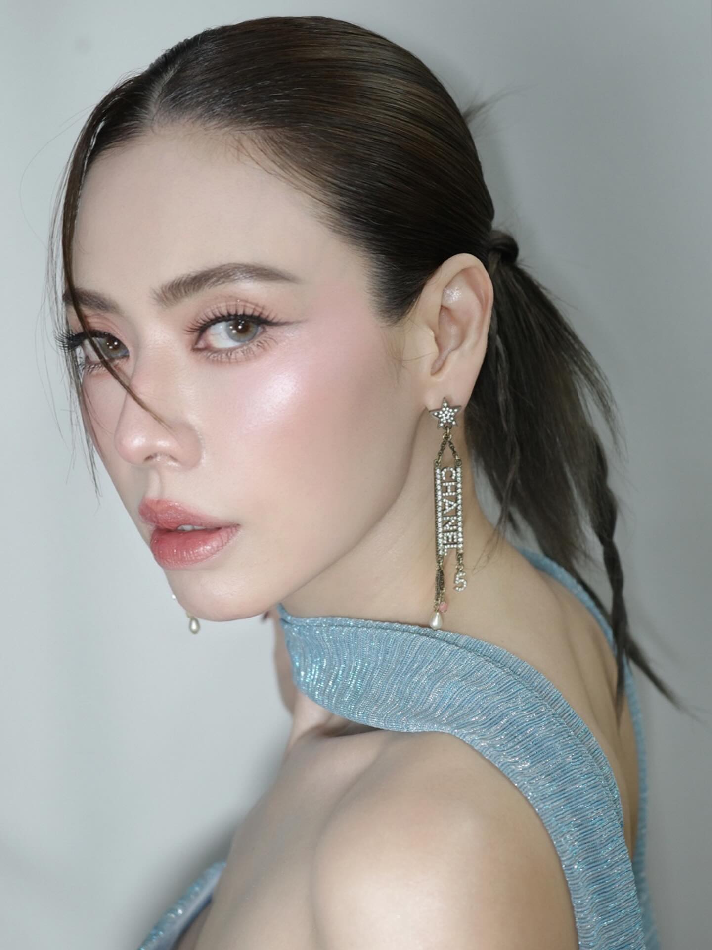 เอ๋ - พรทิพย์ สกิดใจ