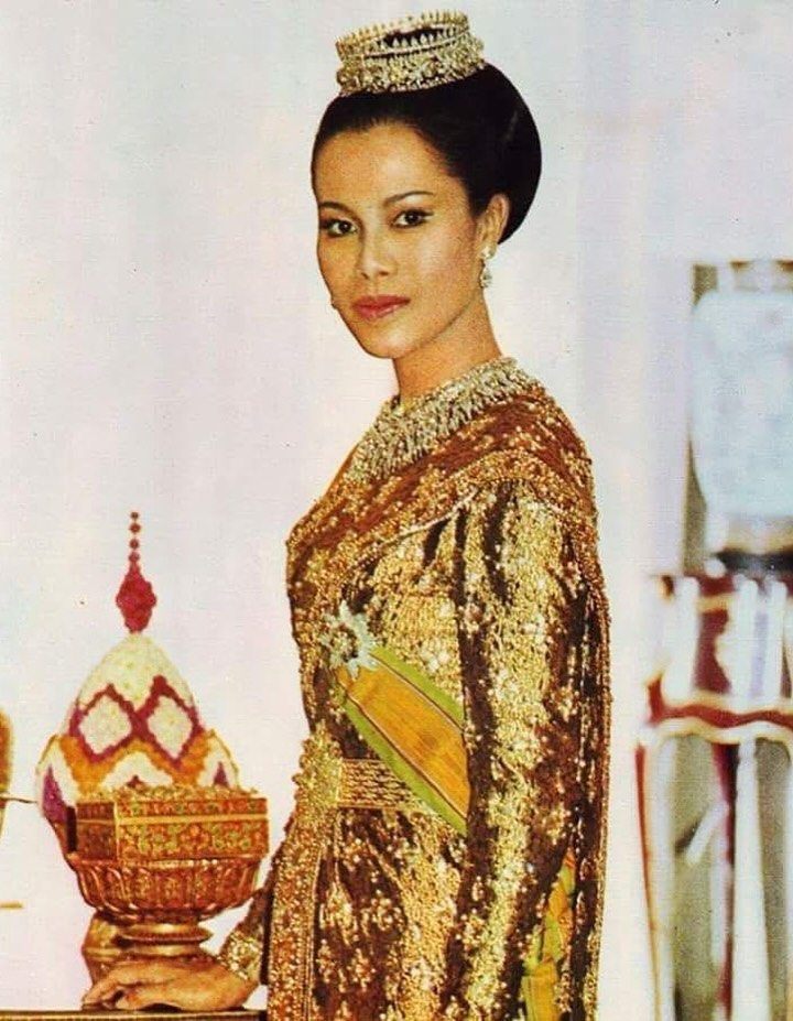 เอ๋ - พรทิพย์ สกิดใจ