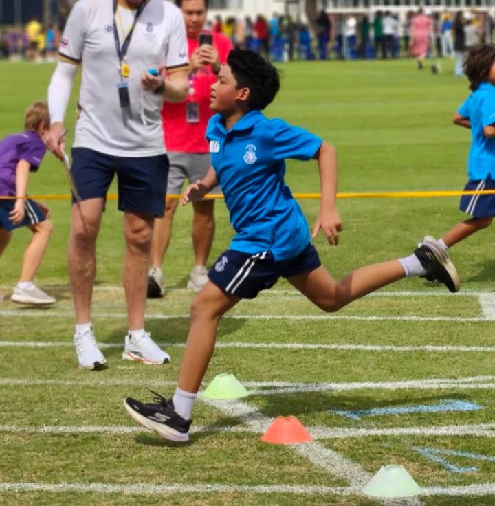 เอ๋ - พรทิพย์ สกิดใจ