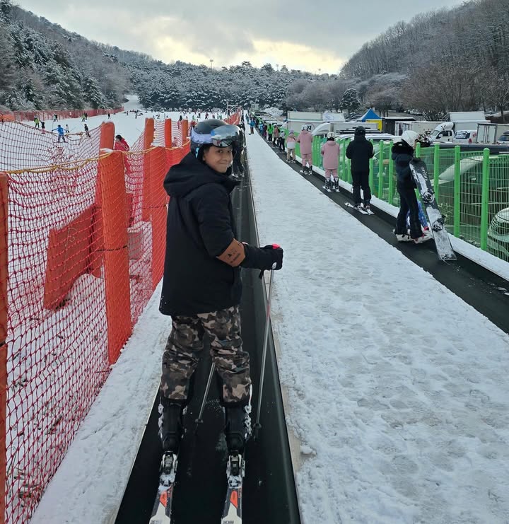 เอ๋ - พรทิพย์ สกิดใจ