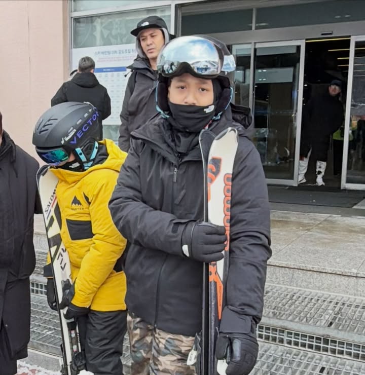 เอ๋ - พรทิพย์ สกิดใจ