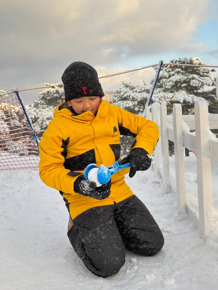 เอ๋ - พรทิพย์ สกิดใจ