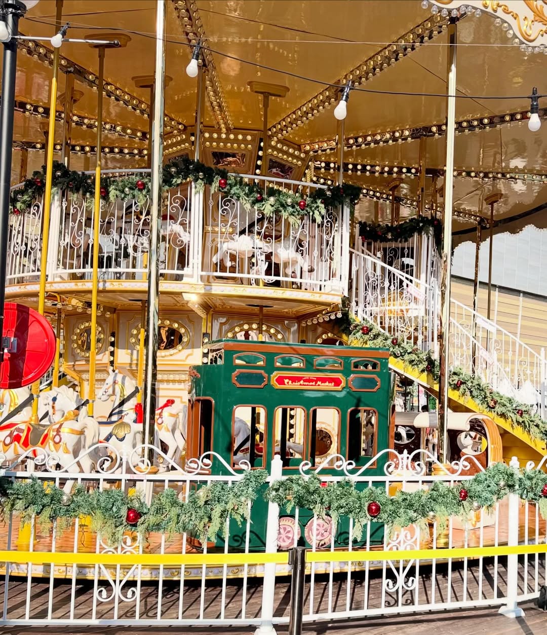 เอ๋ - พรทิพย์ สกิดใจ