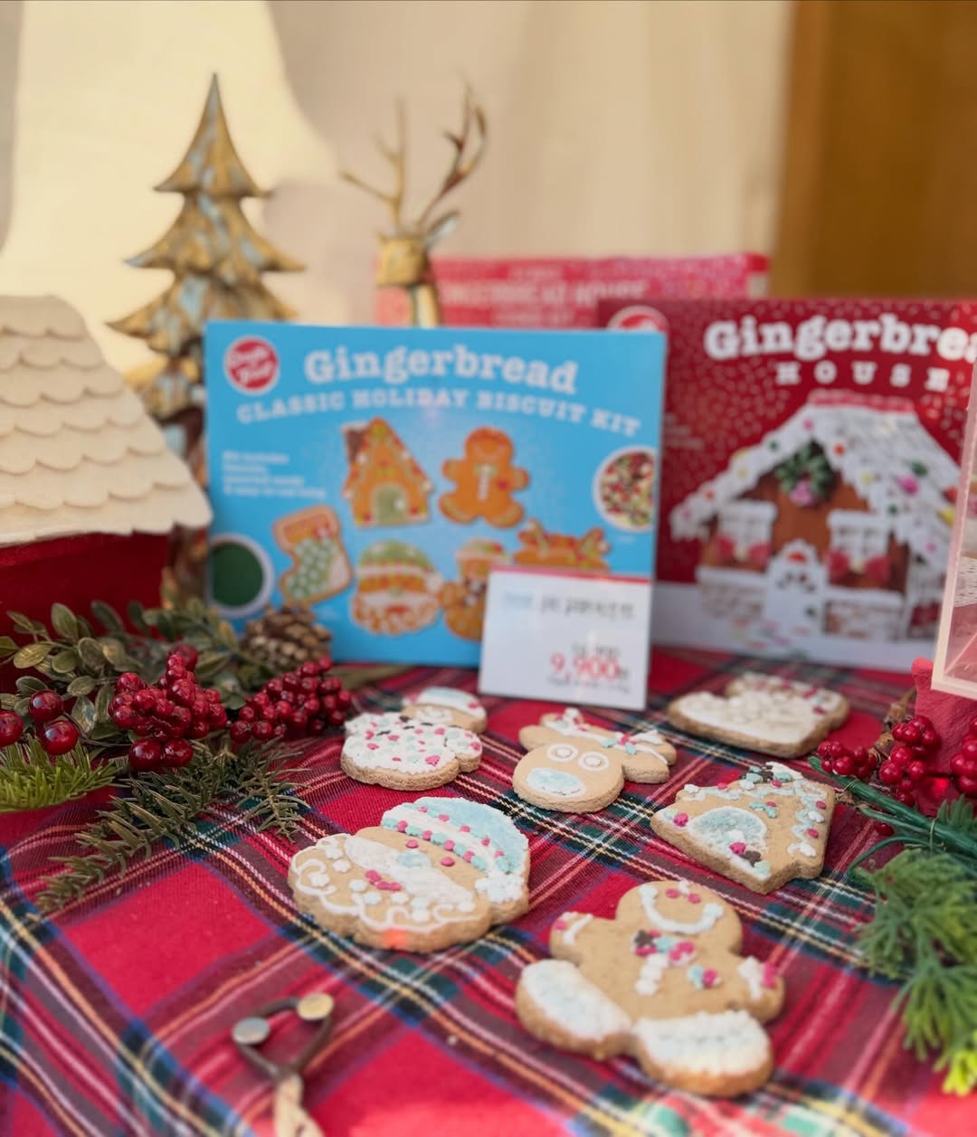 เอ๋ - พรทิพย์ สกิดใจ