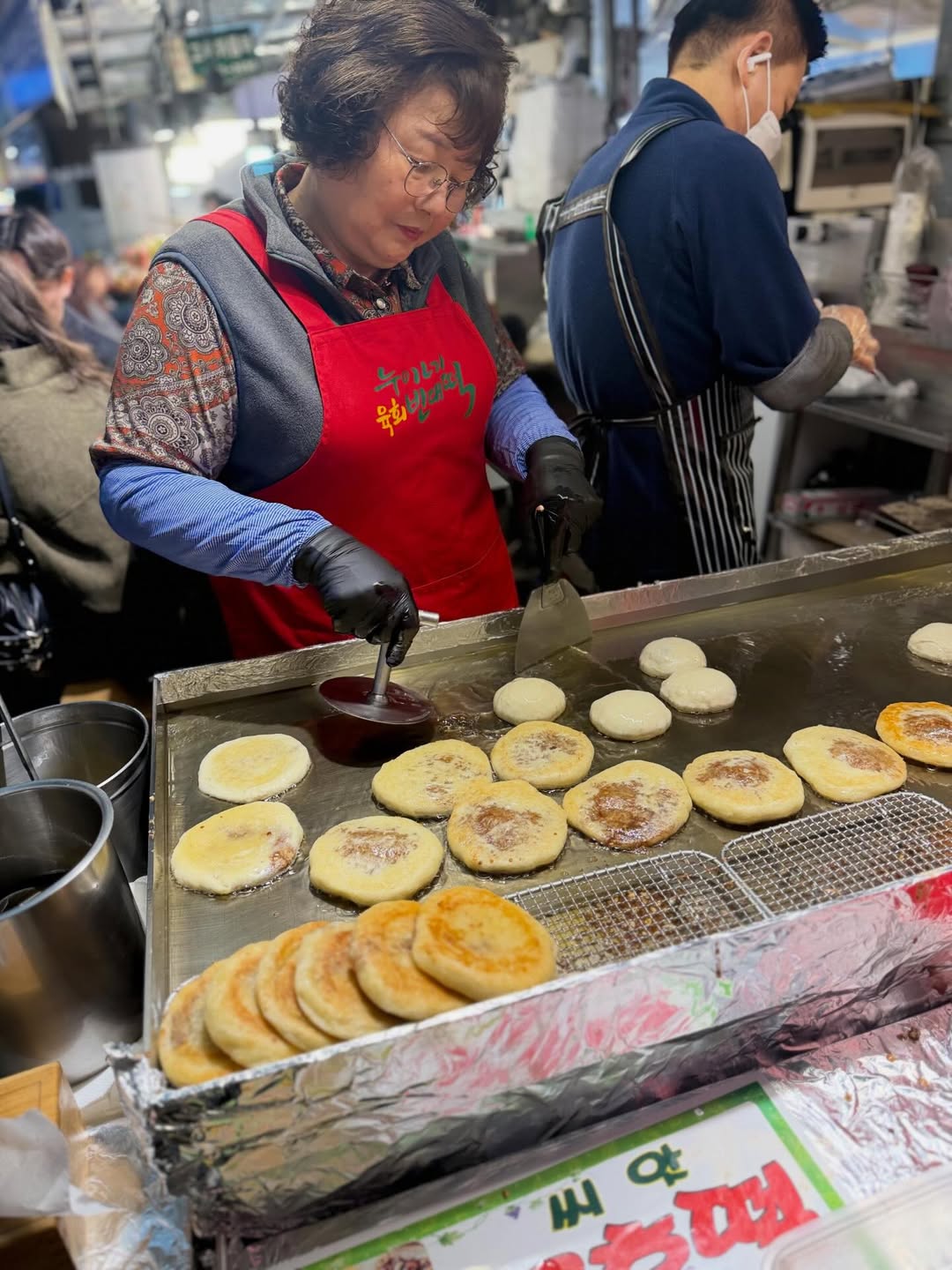 เอ๋ - พรทิพย์ สกิดใจ