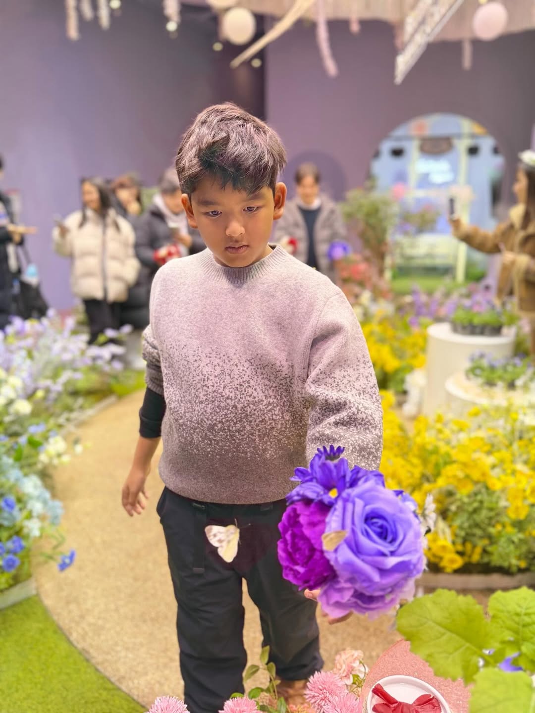 เอ๋ - พรทิพย์ สกิดใจ