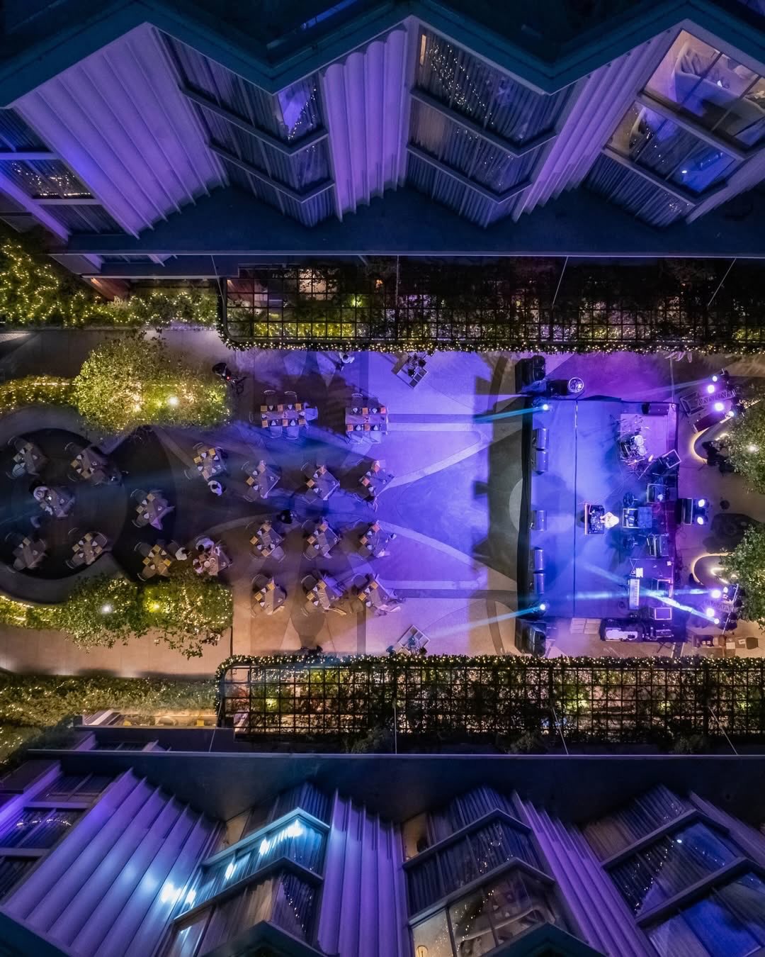 เอ๋ - พรทิพย์ สกิดใจ