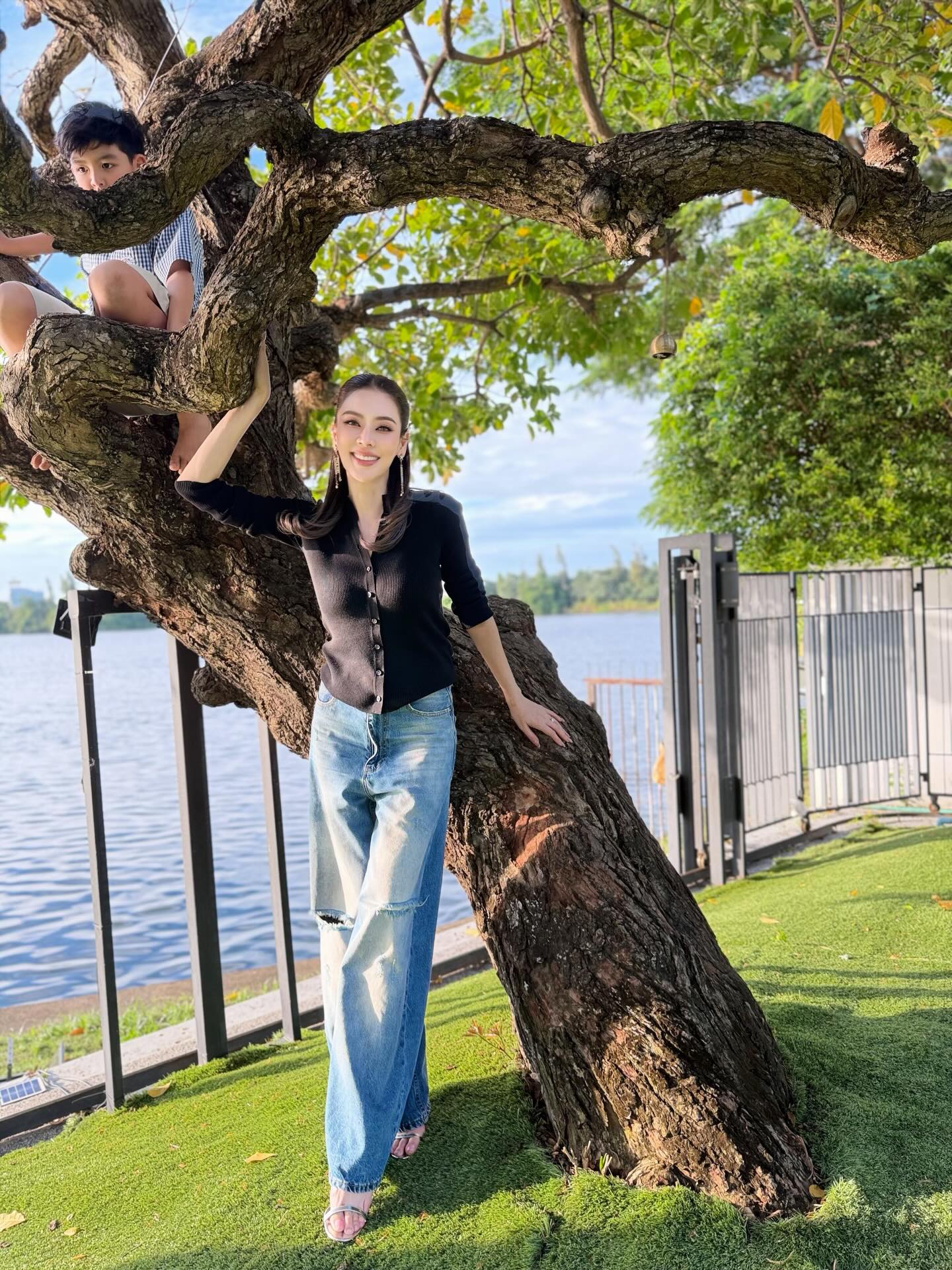 เอ๋ - พรทิพย์ สกิดใจ