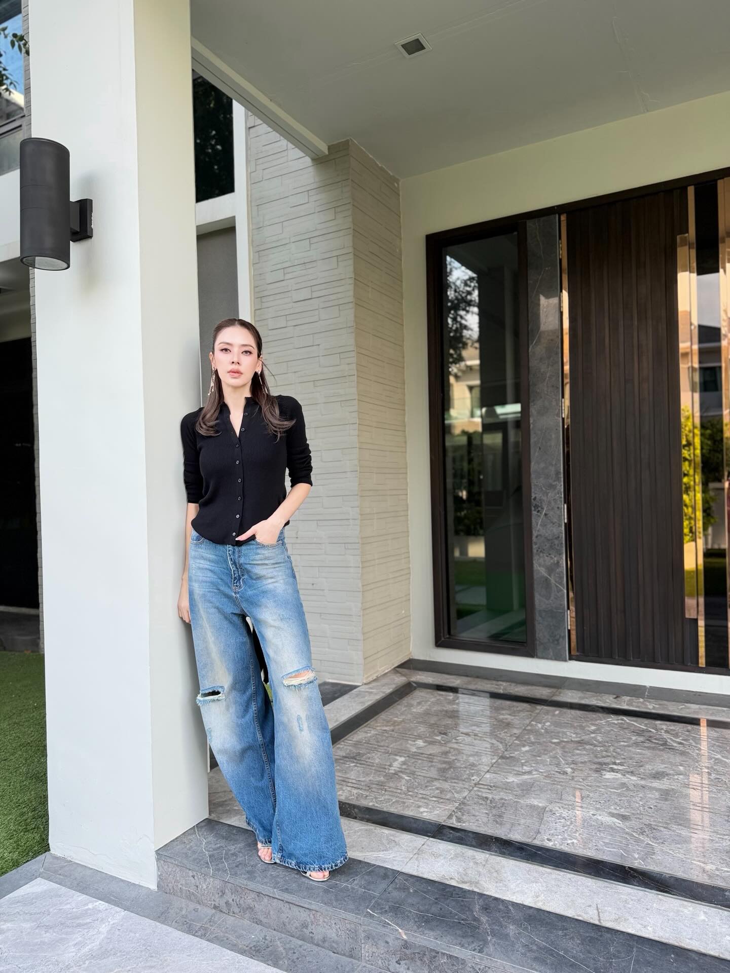 เอ๋ - พรทิพย์ สกิดใจ