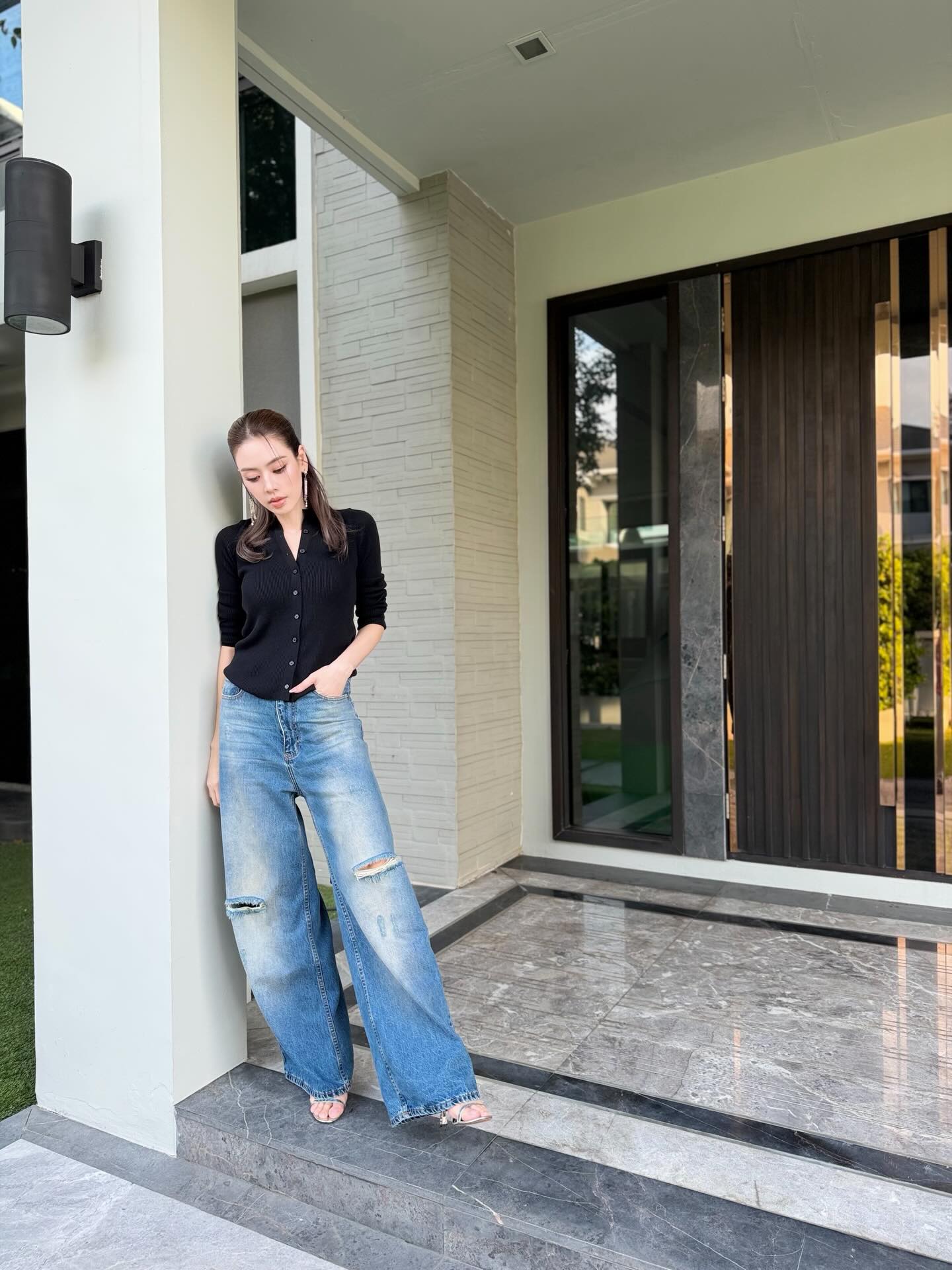 เอ๋ - พรทิพย์ สกิดใจ