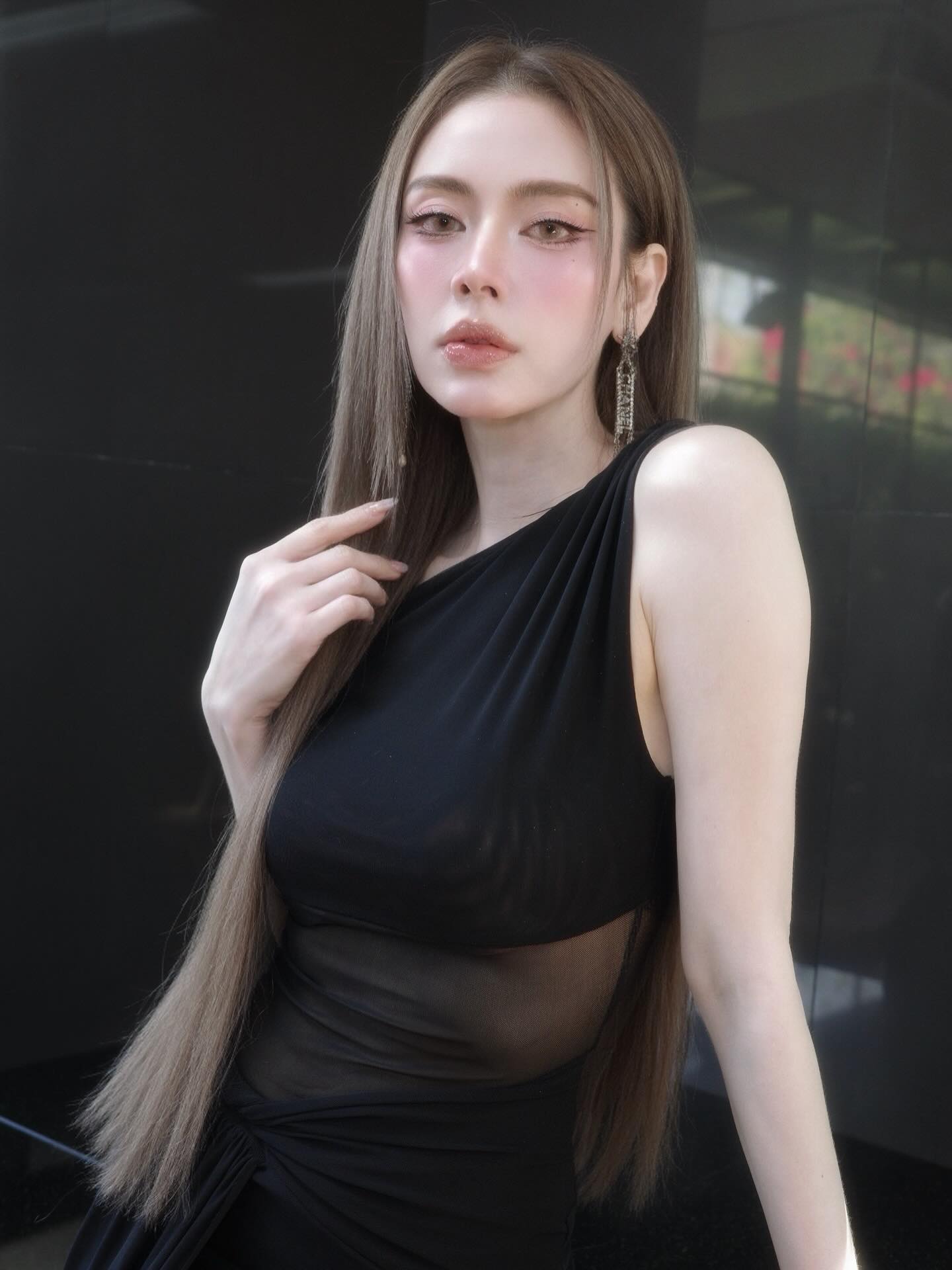 เอ๋ - พรทิพย์ สกิดใจ