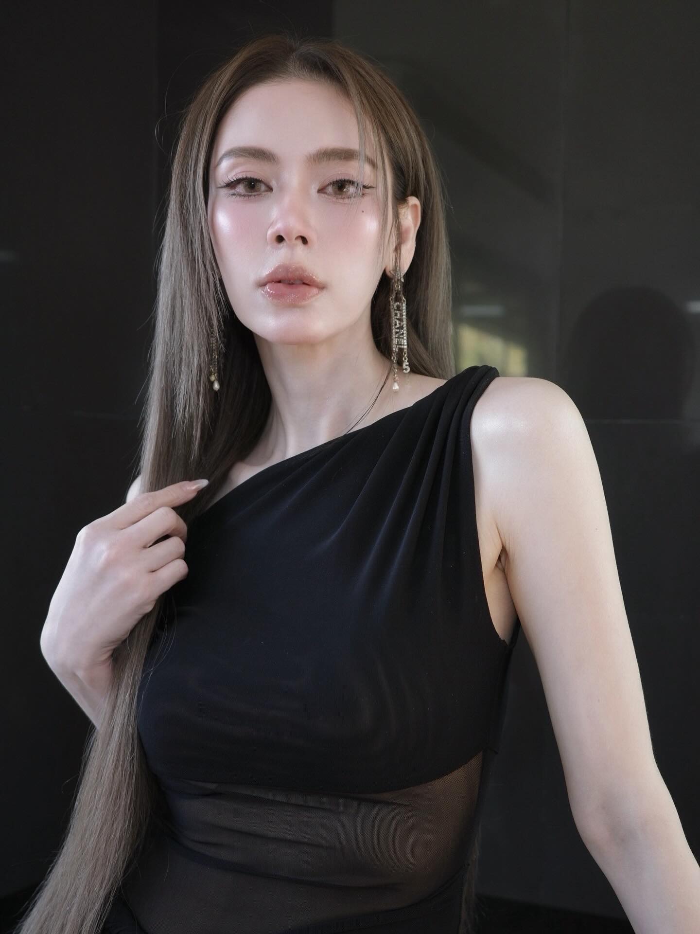 เอ๋ - พรทิพย์ สกิดใจ