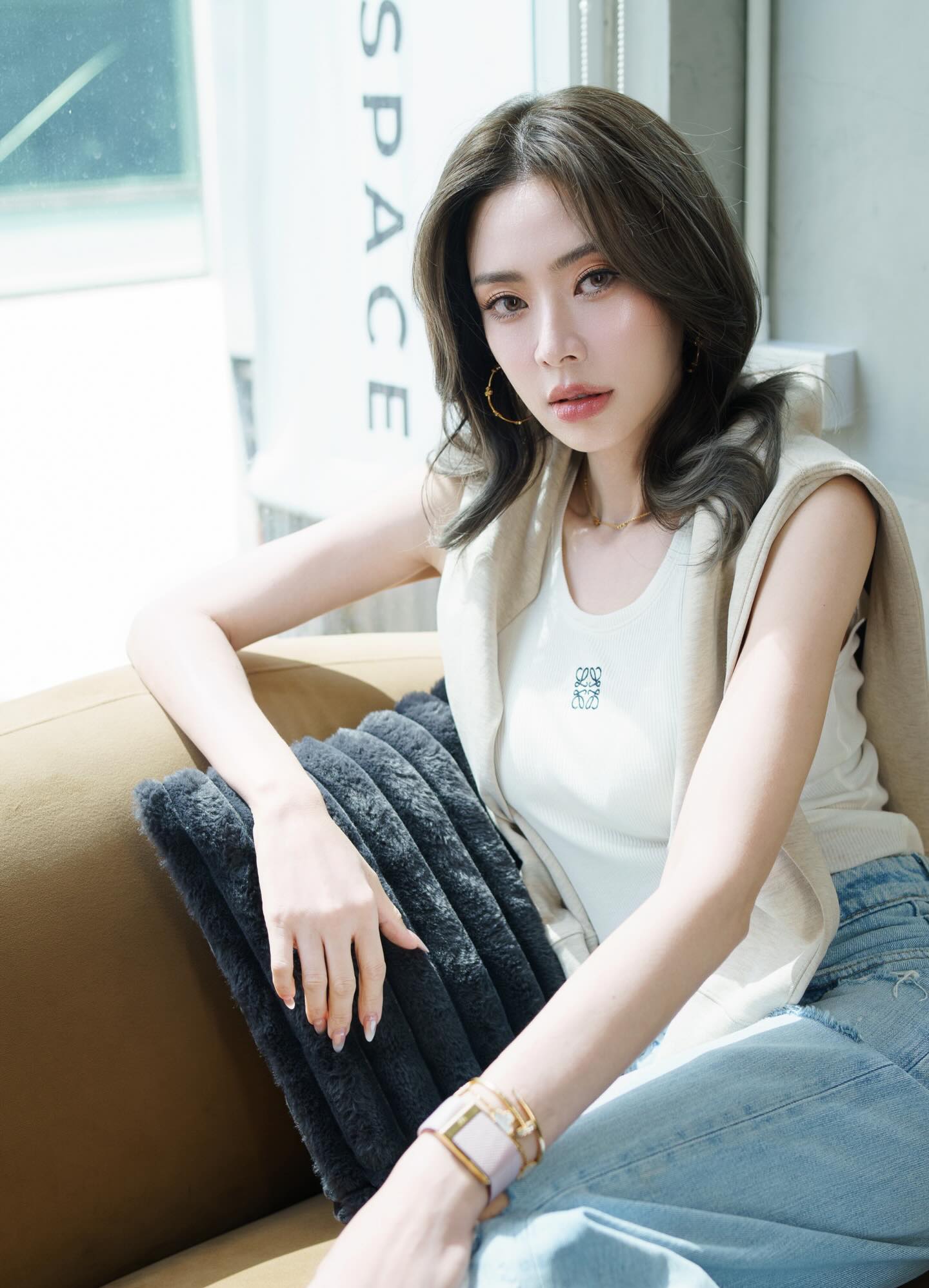 เอ๋ - พรทิพย์ สกิดใจ