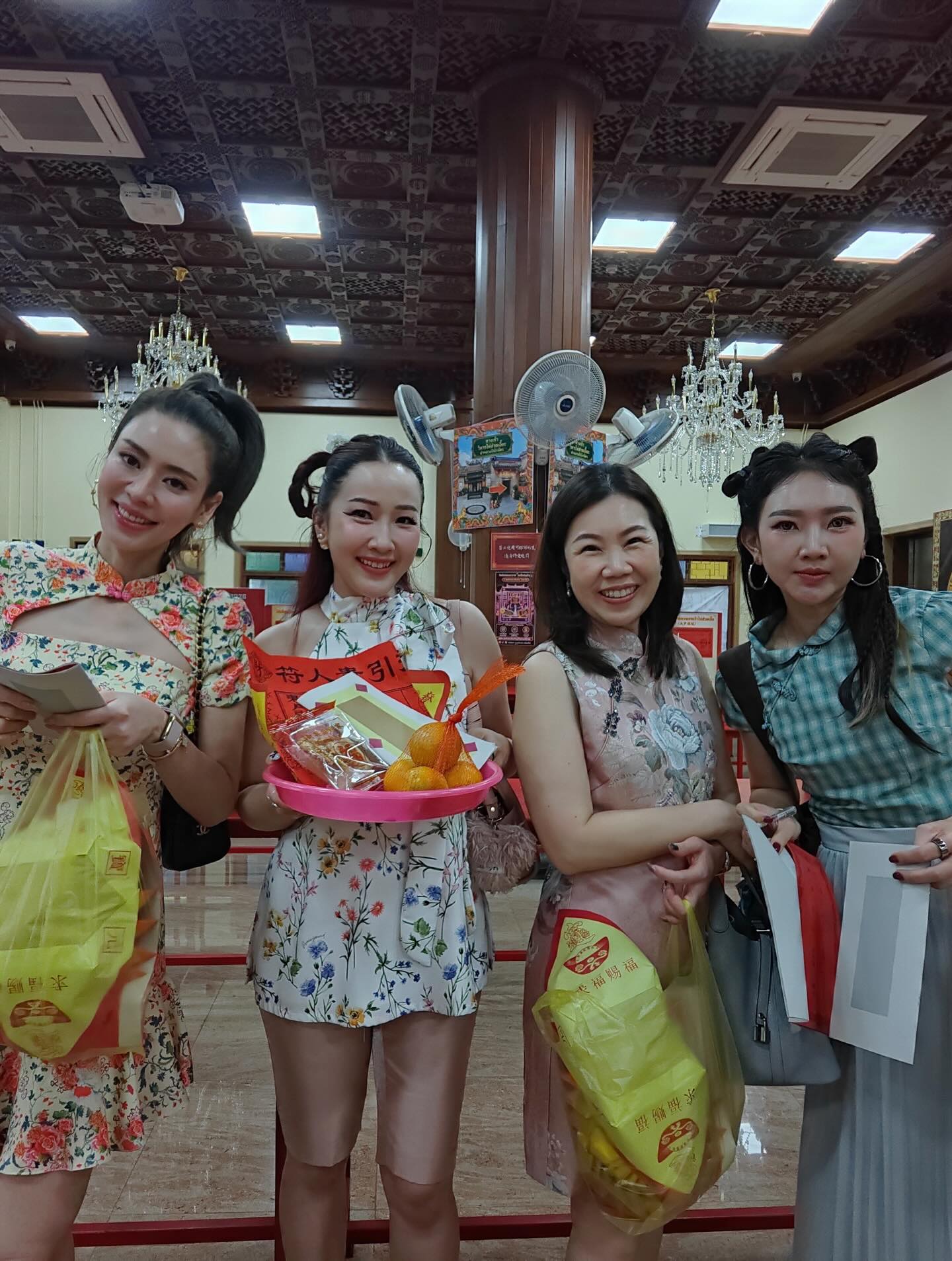 เอ๋ - พรทิพย์ สกิดใจ