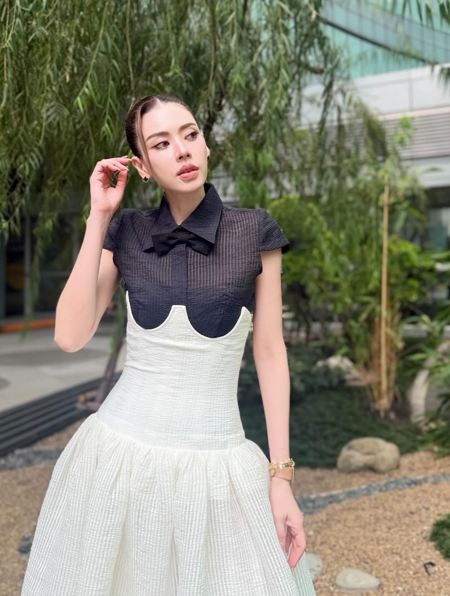 เอ๋ - พรทิพย์ สกิดใจ