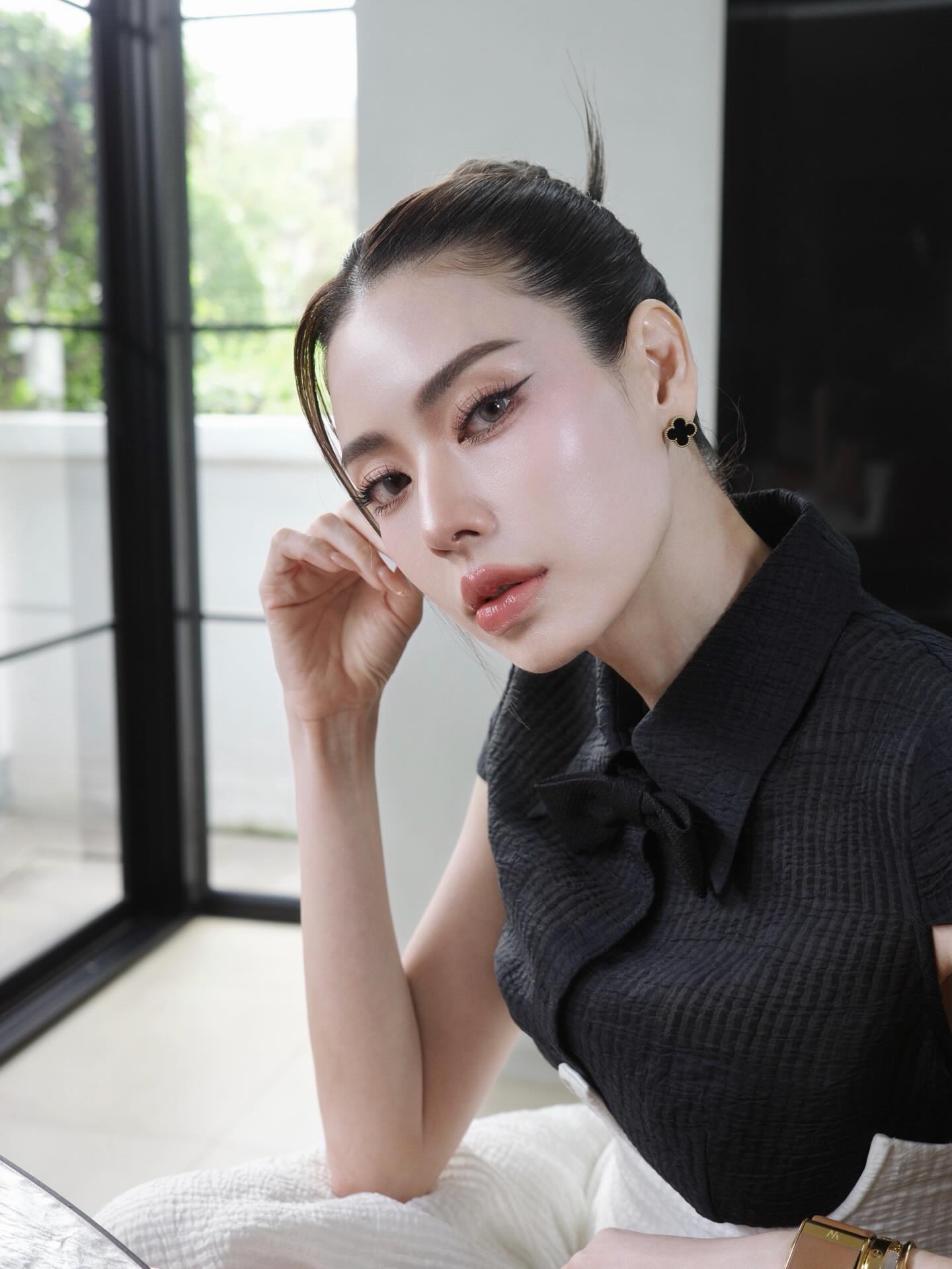 เอ๋ - พรทิพย์ สกิดใจ