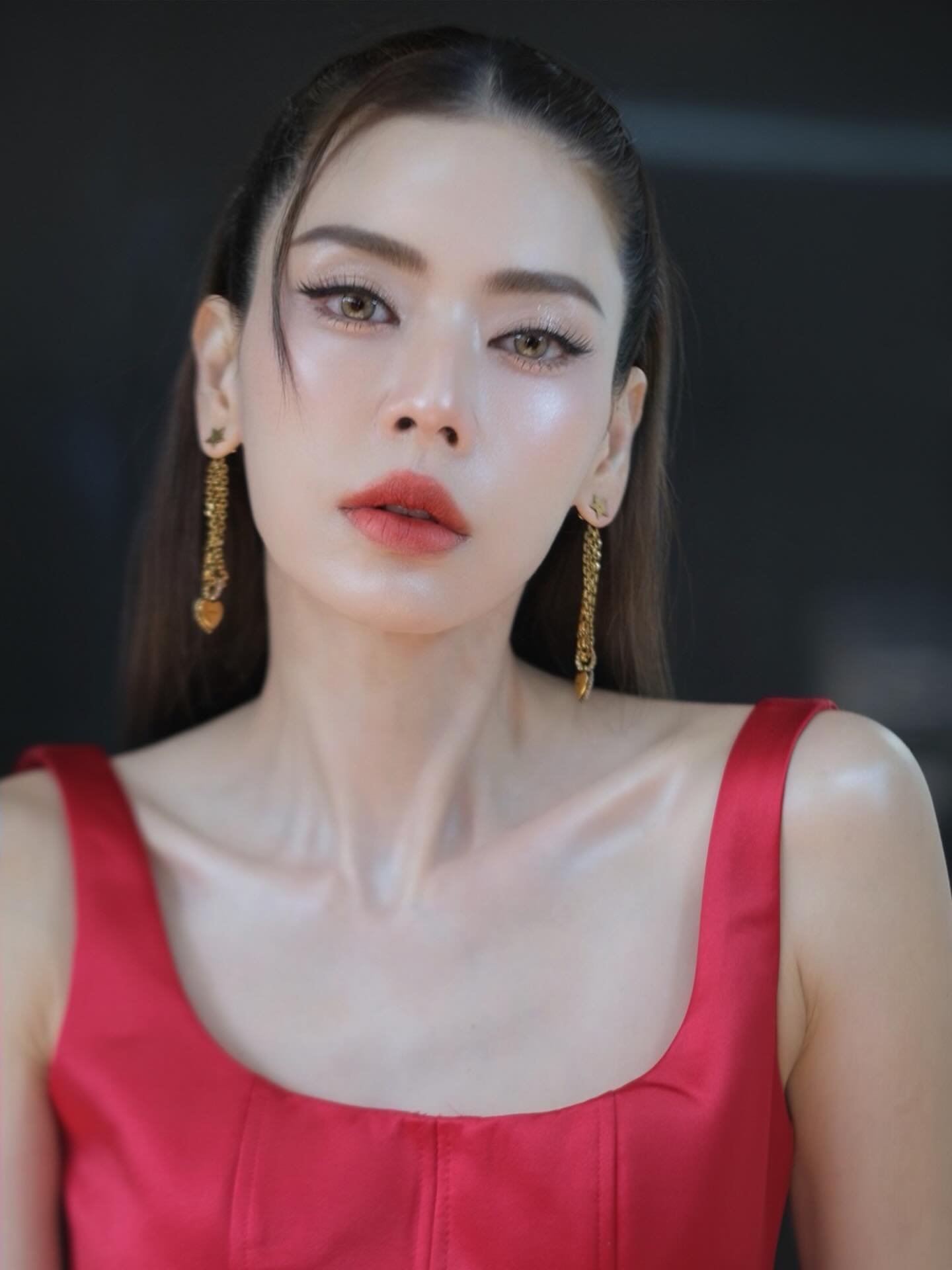 เอ๋ - พรทิพย์ สกิดใจ