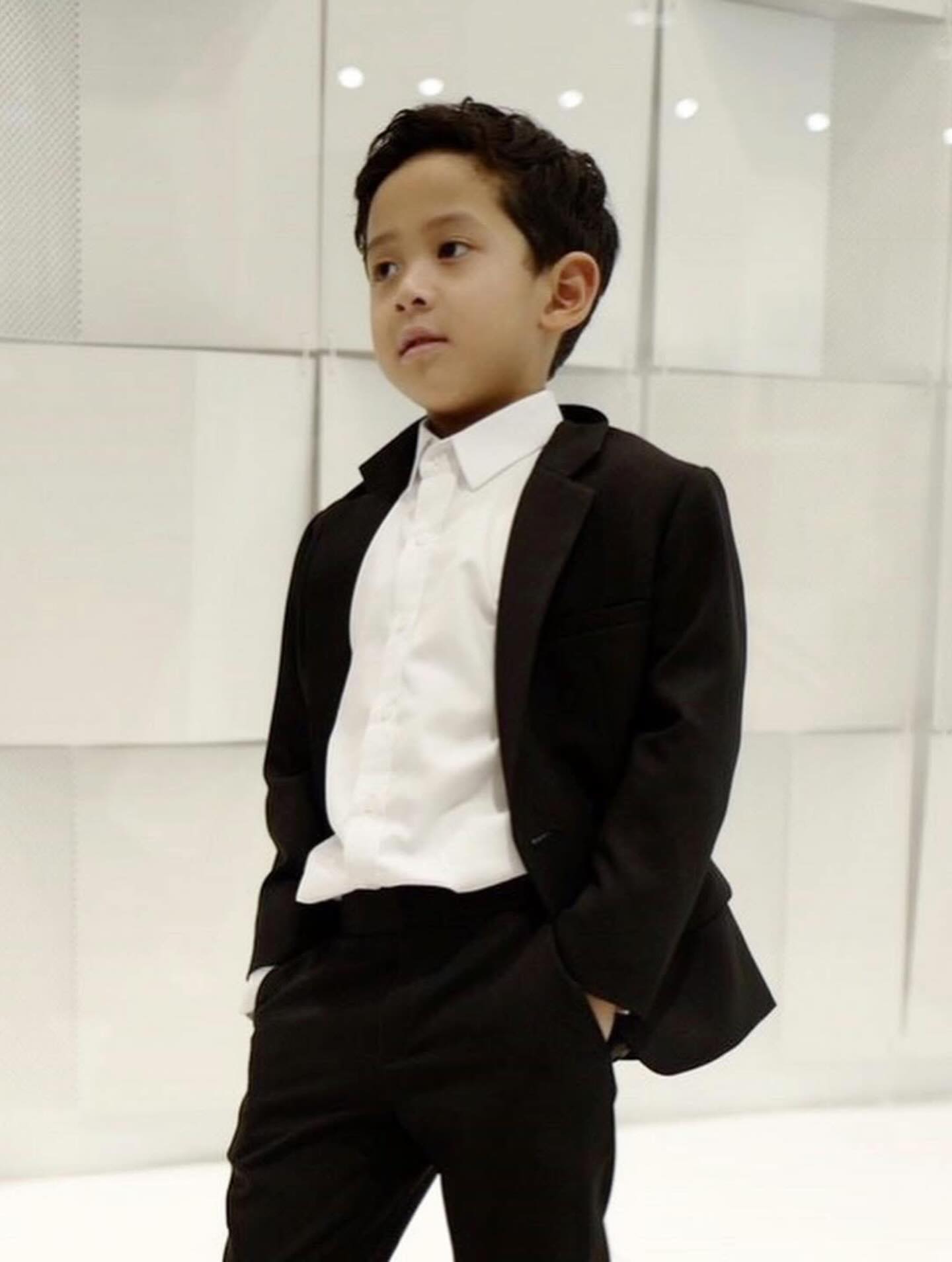 เอ๋ - พรทิพย์ สกิดใจ