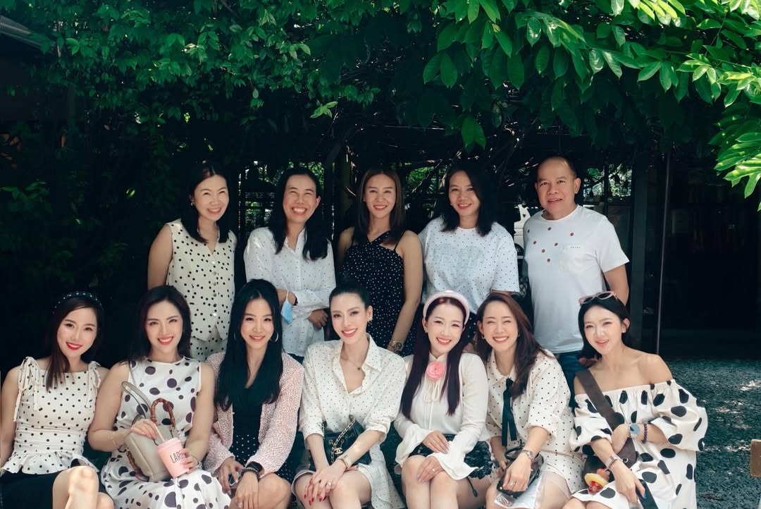 เอ๋ - พรทิพย์ สกิดใจ