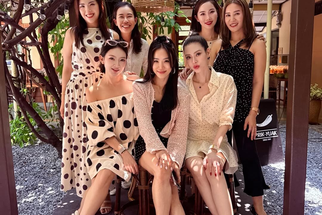 เอ๋ - พรทิพย์ สกิดใจ