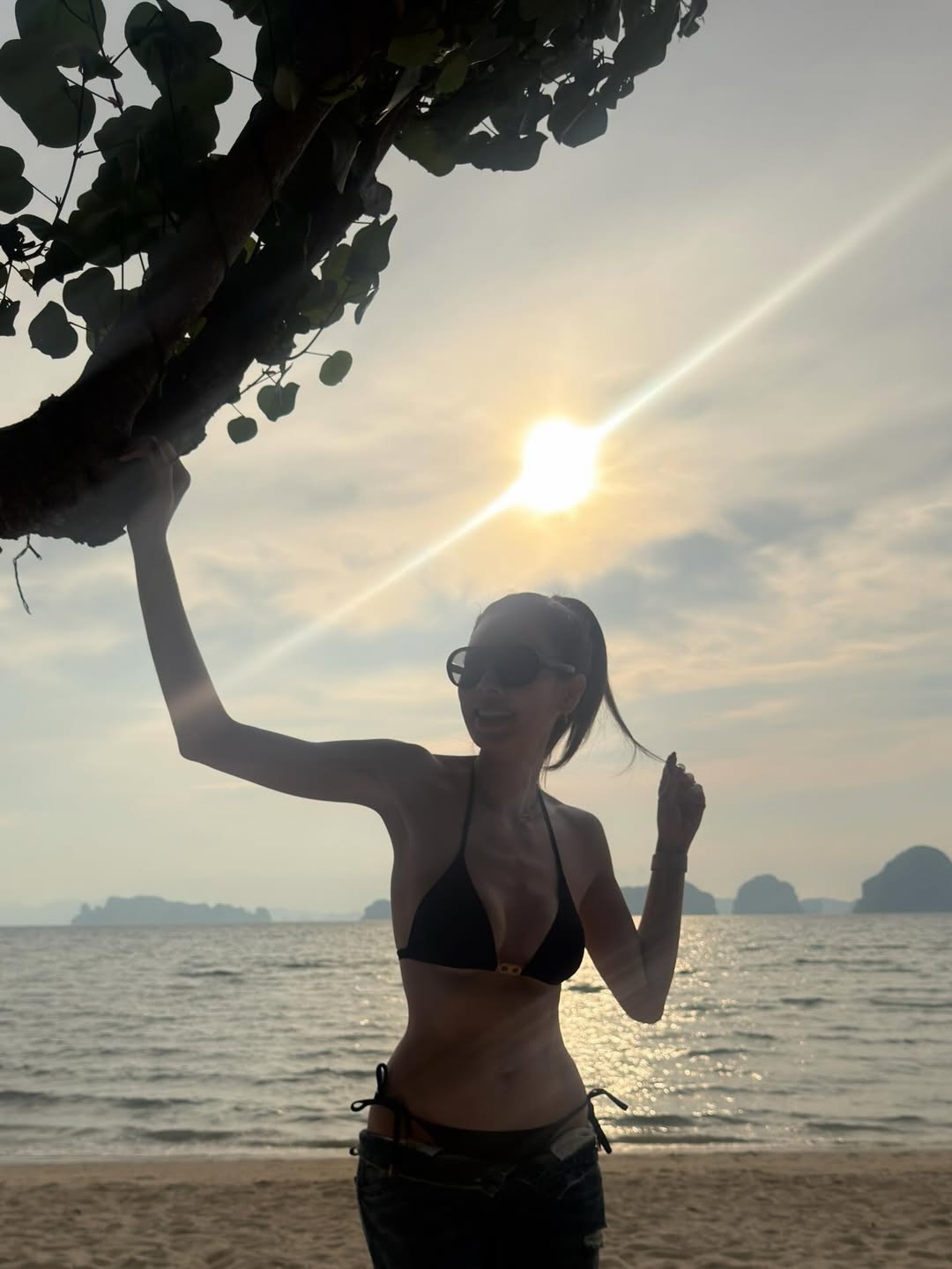 เอ๋ - พรทิพย์ สกิดใจ