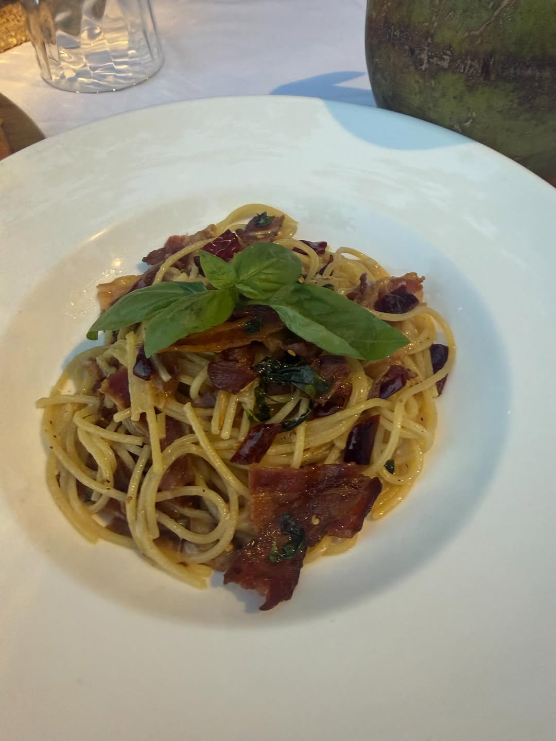 เอ๋ - พรทิพย์ สกิดใจ