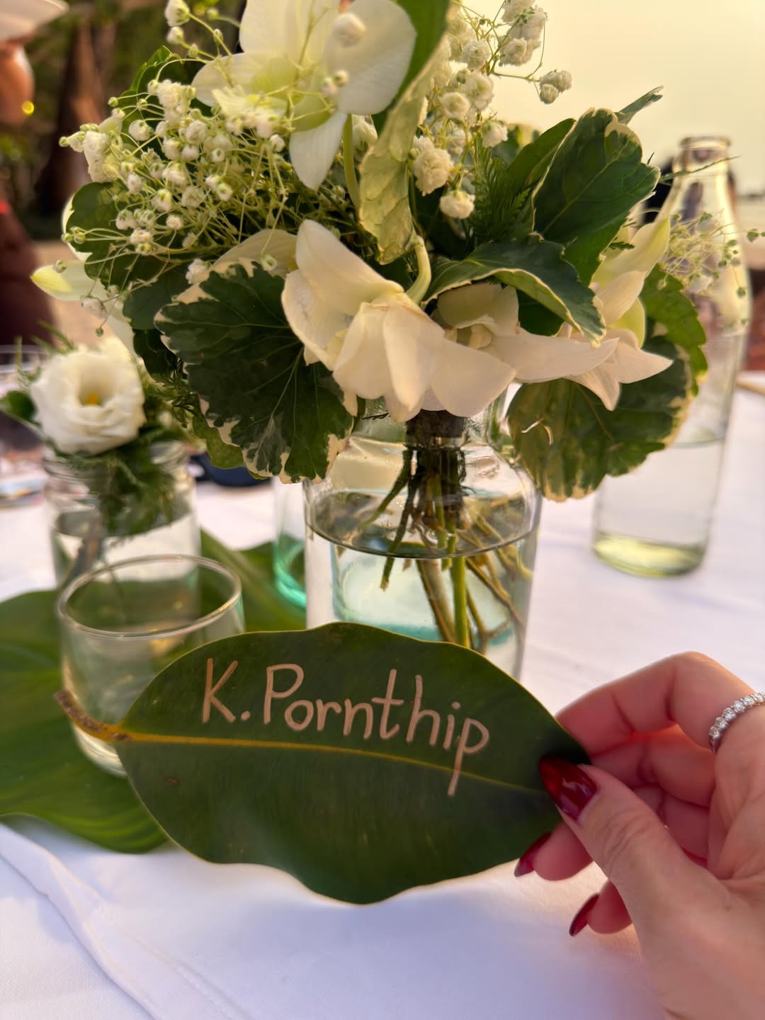 เอ๋ - พรทิพย์ สกิดใจ