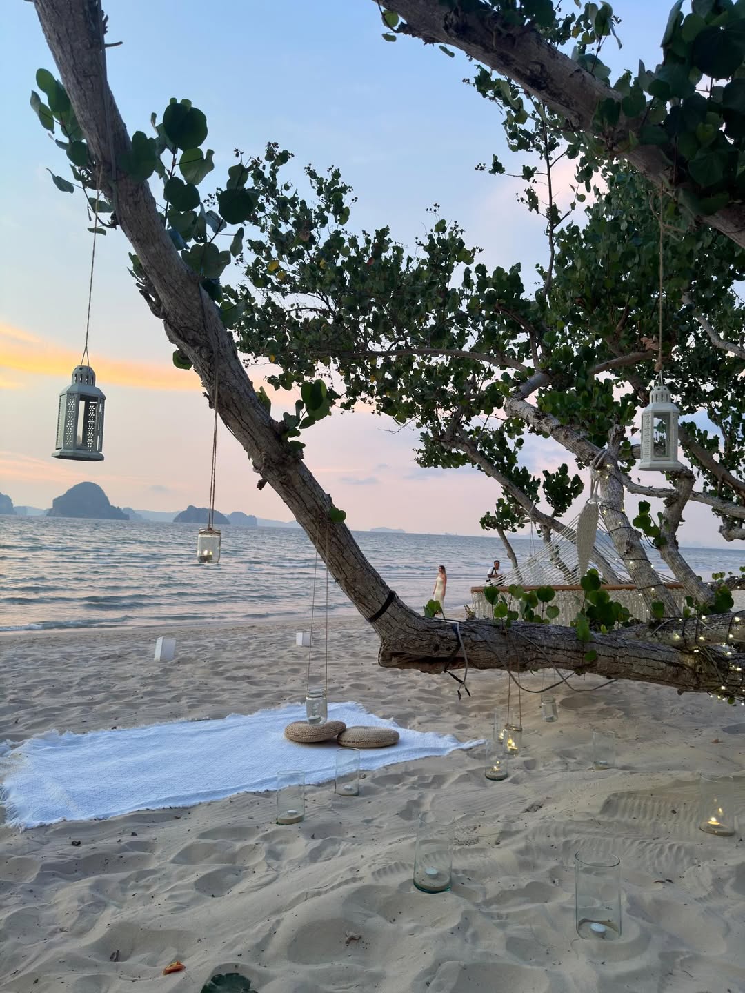 เอ๋ - พรทิพย์ สกิดใจ