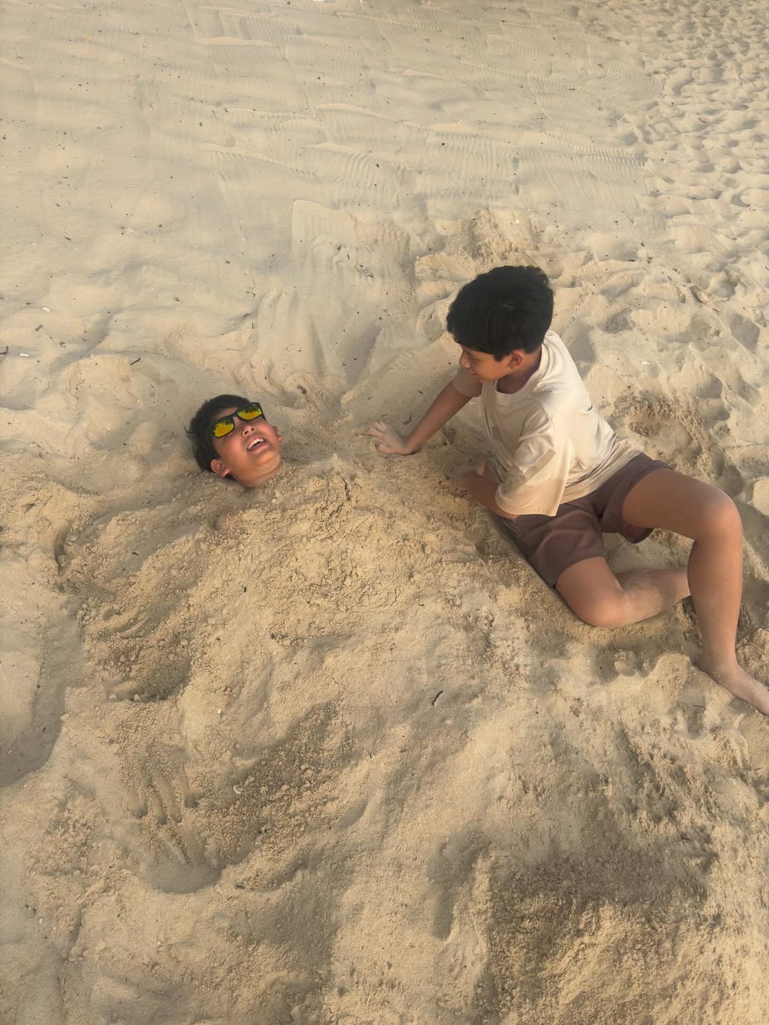 เอ๋ - พรทิพย์ สกิดใจ