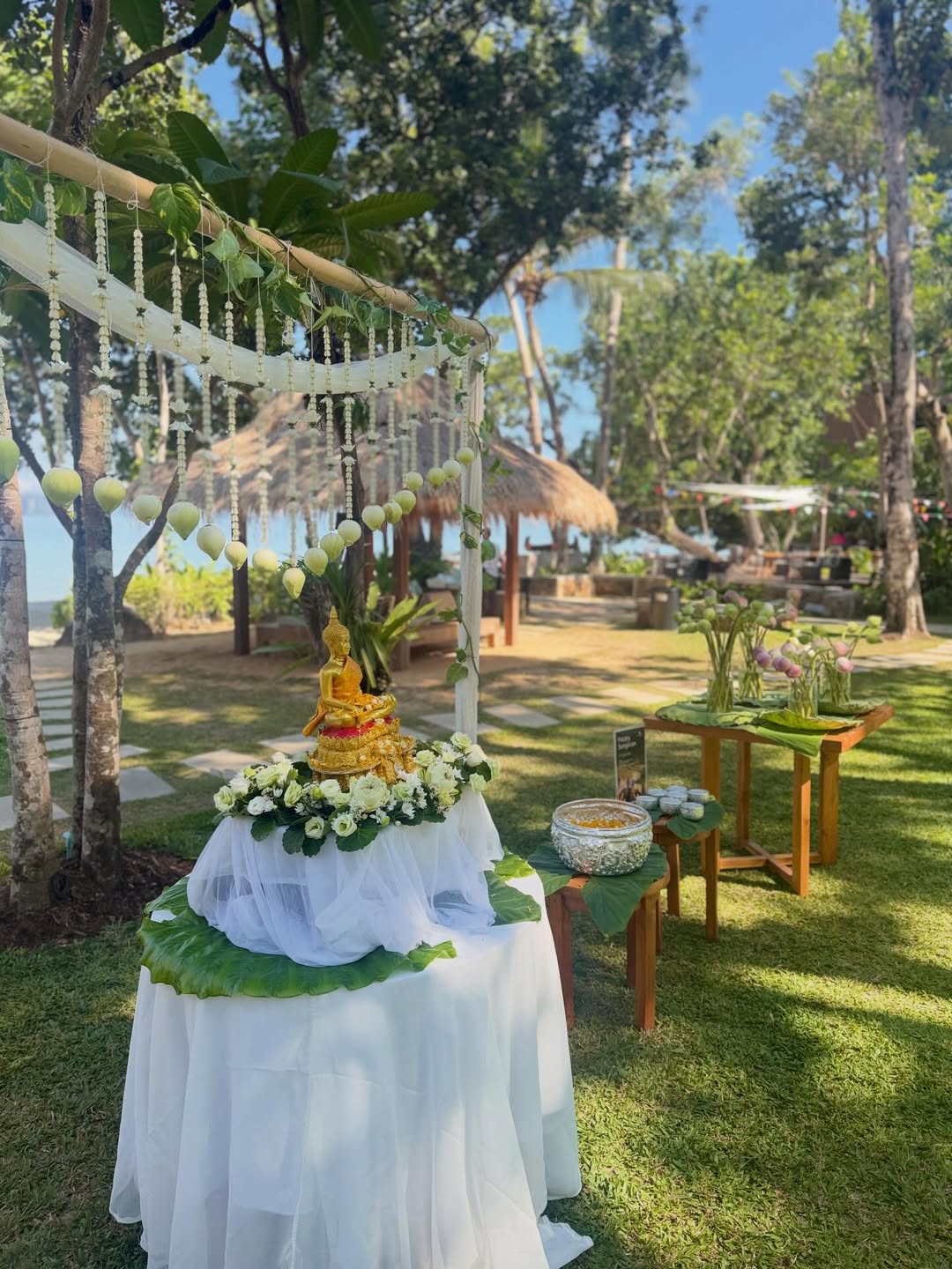 เอ๋ - พรทิพย์ สกิดใจ