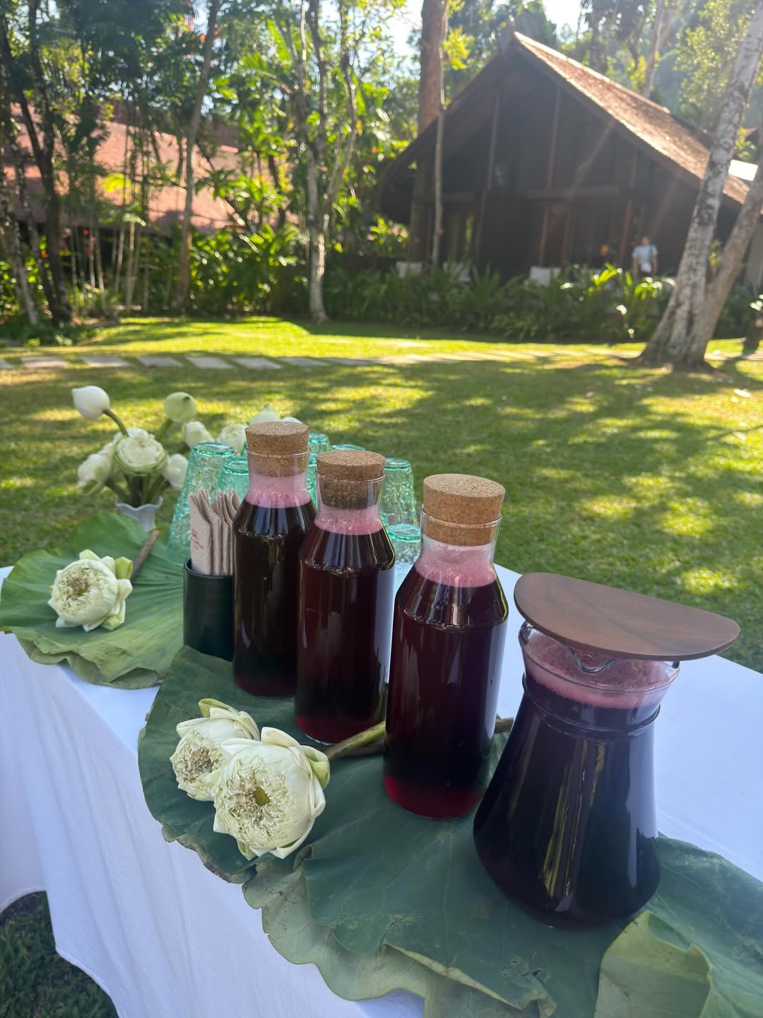 เอ๋ - พรทิพย์ สกิดใจ