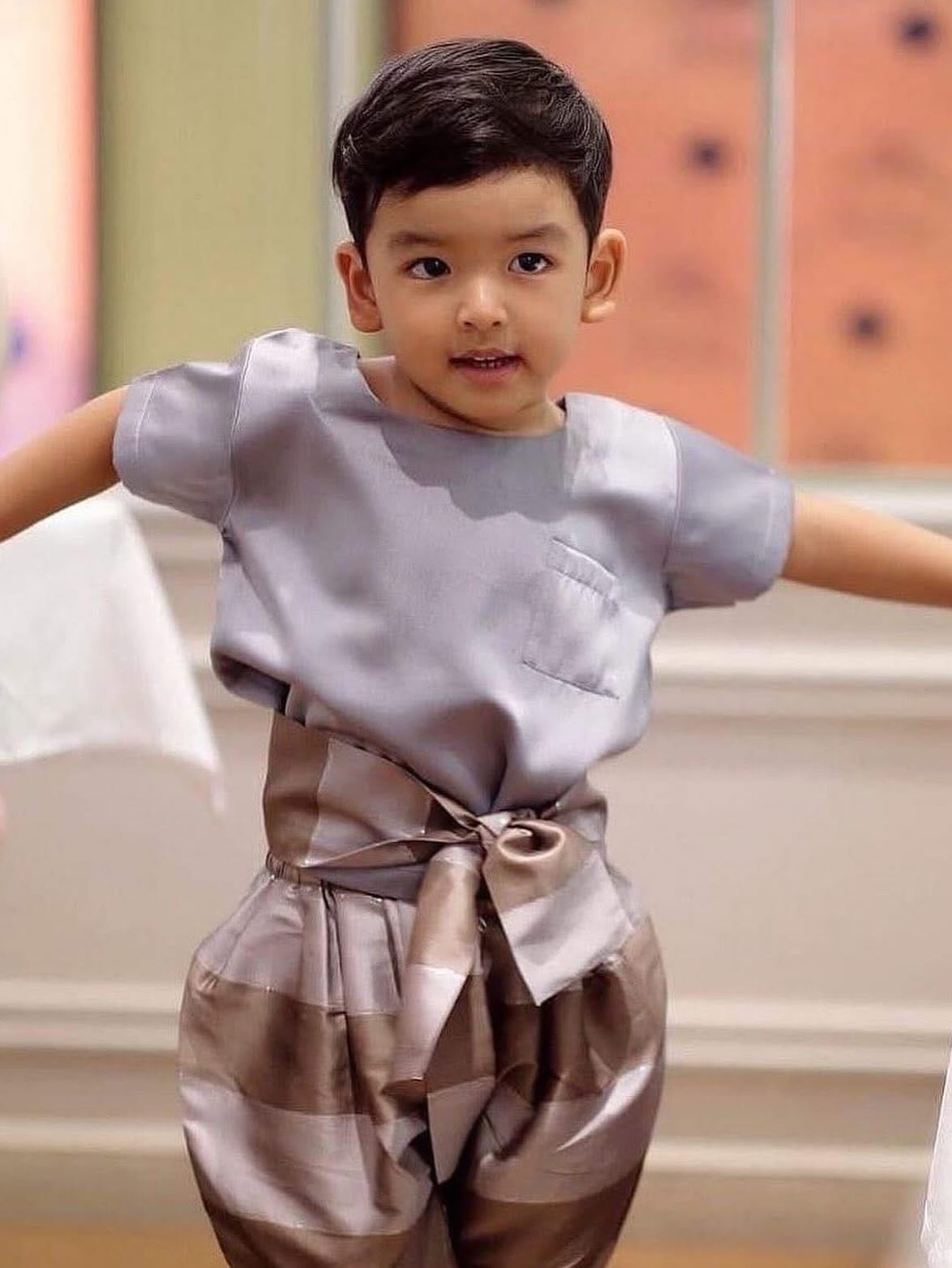 เอ๋ - พรทิพย์ สกิดใจ