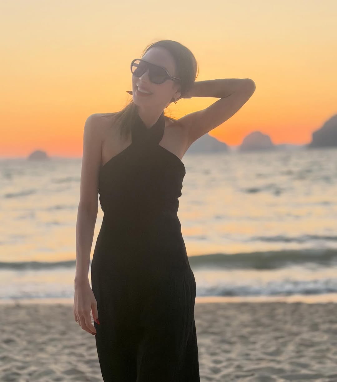 เอ๋ - พรทิพย์ สกิดใจ