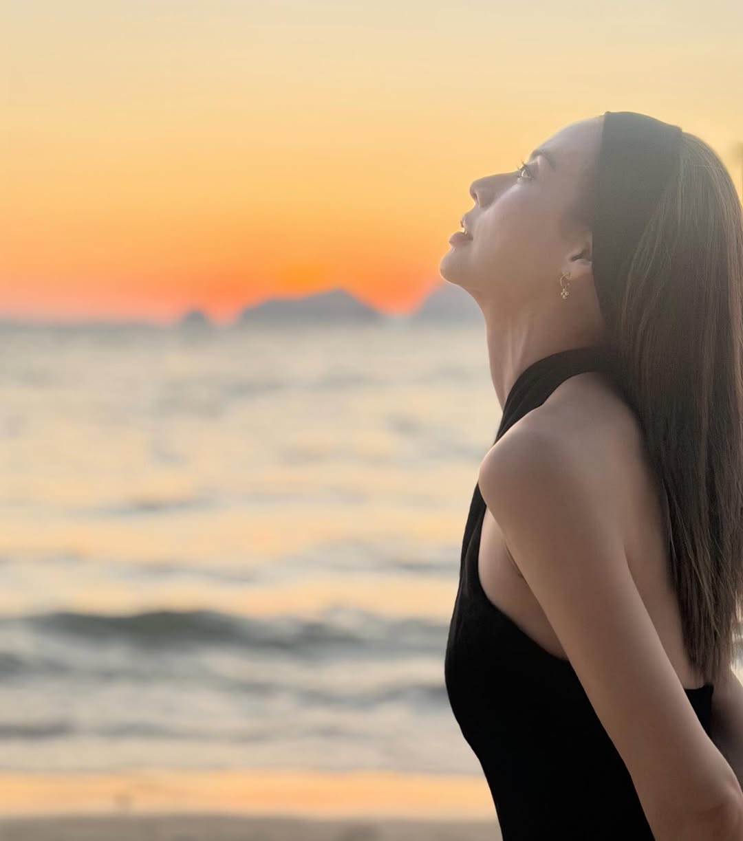 เอ๋ - พรทิพย์ สกิดใจ