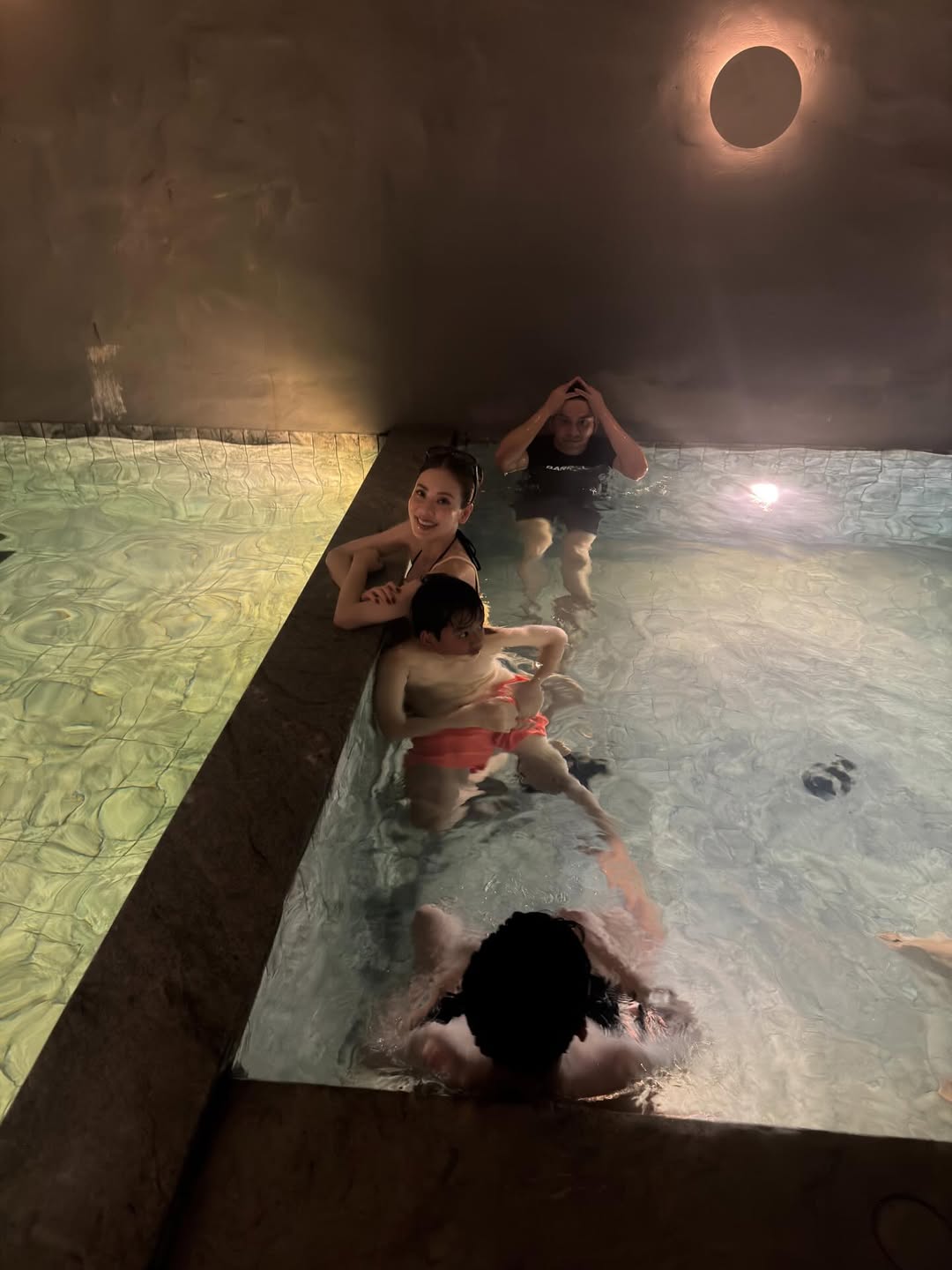 เอ๋ - พรทิพย์ สกิดใจ