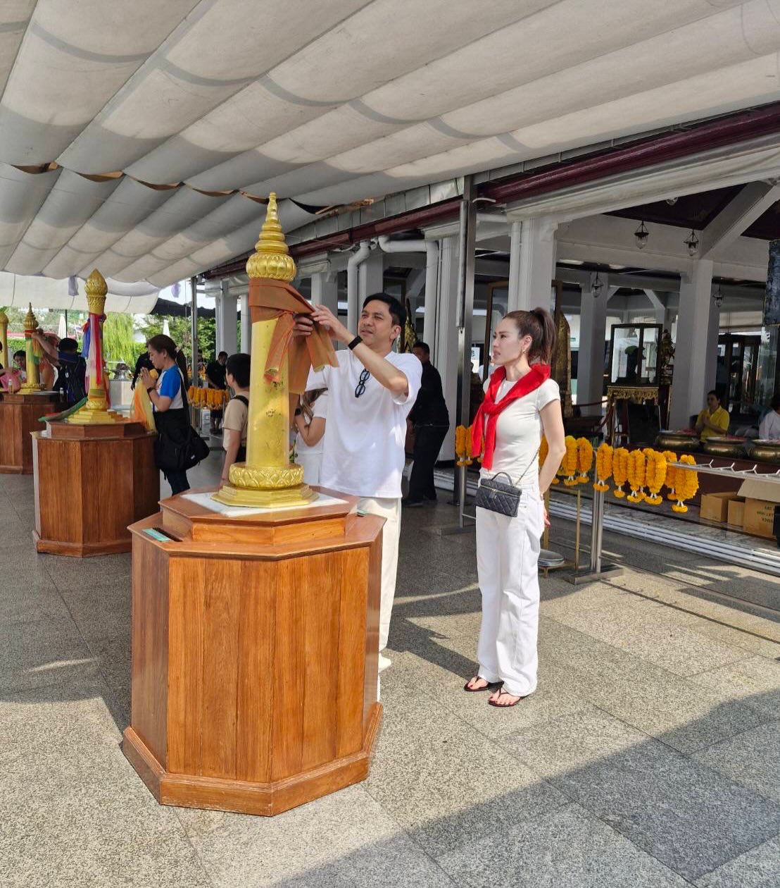 เอ๋ - พรทิพย์ สกิดใจ