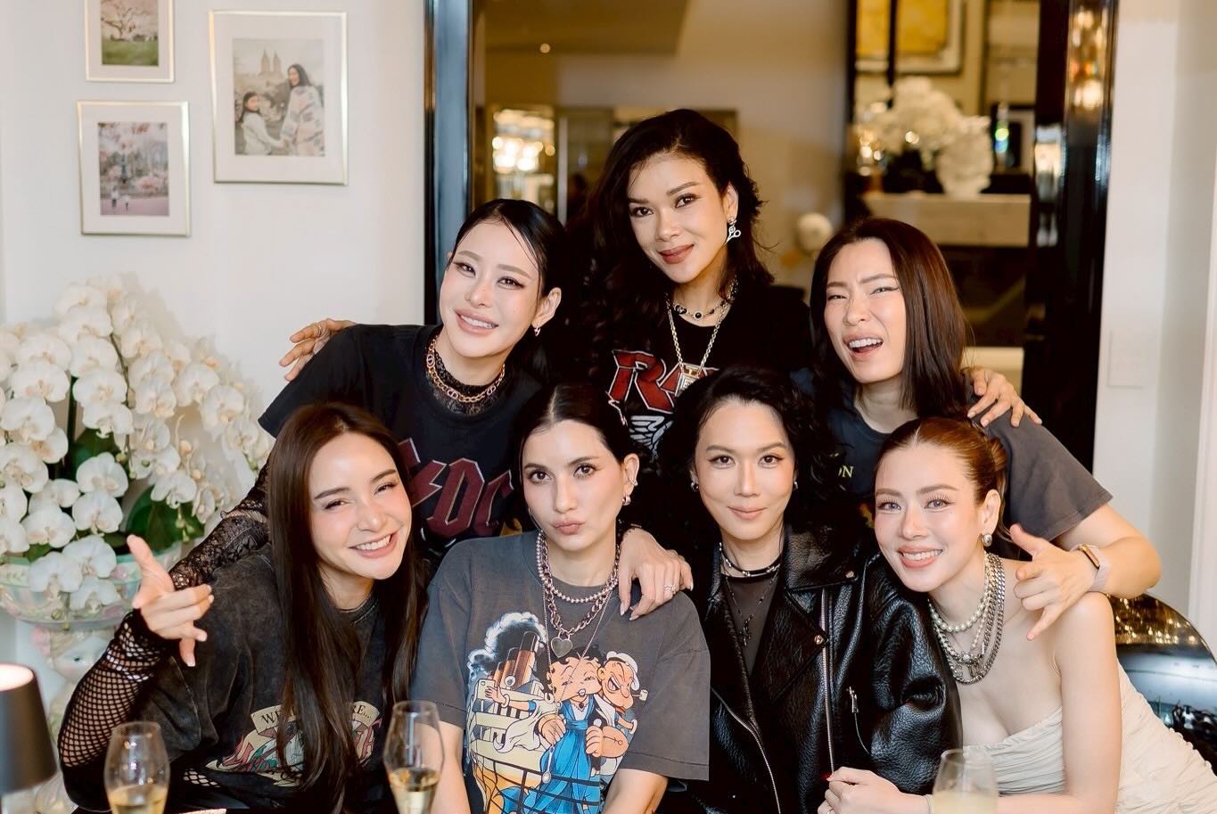 เอ๋ - พรทิพย์ สกิดใจ