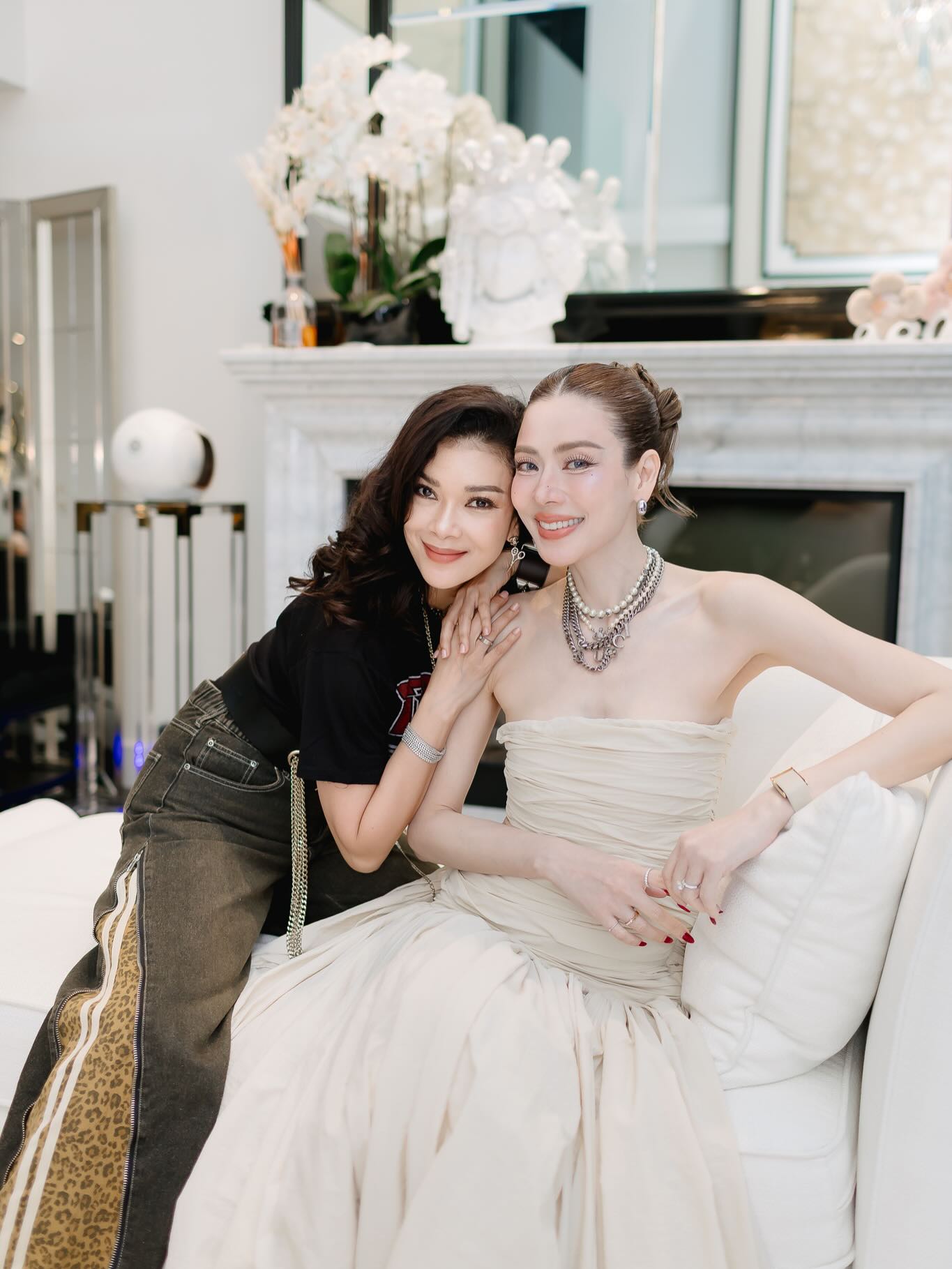 เอ๋ - พรทิพย์ สกิดใจ