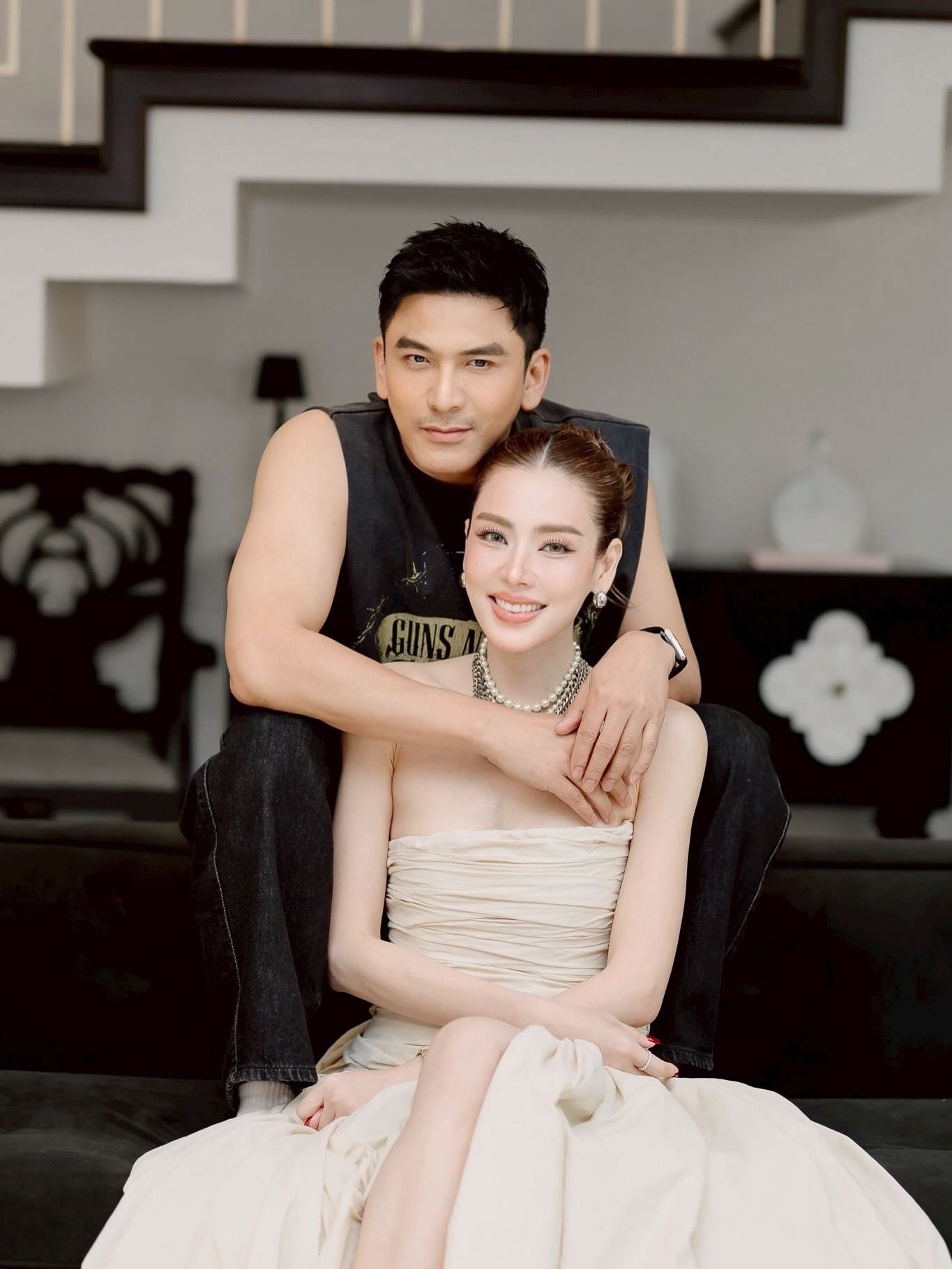 เอ๋ - พรทิพย์ สกิดใจ