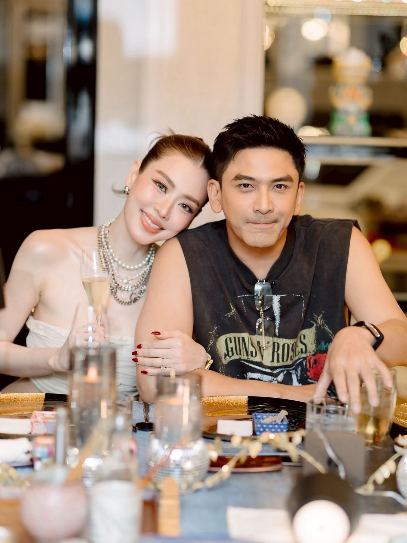 เอ๋ - พรทิพย์ สกิดใจ