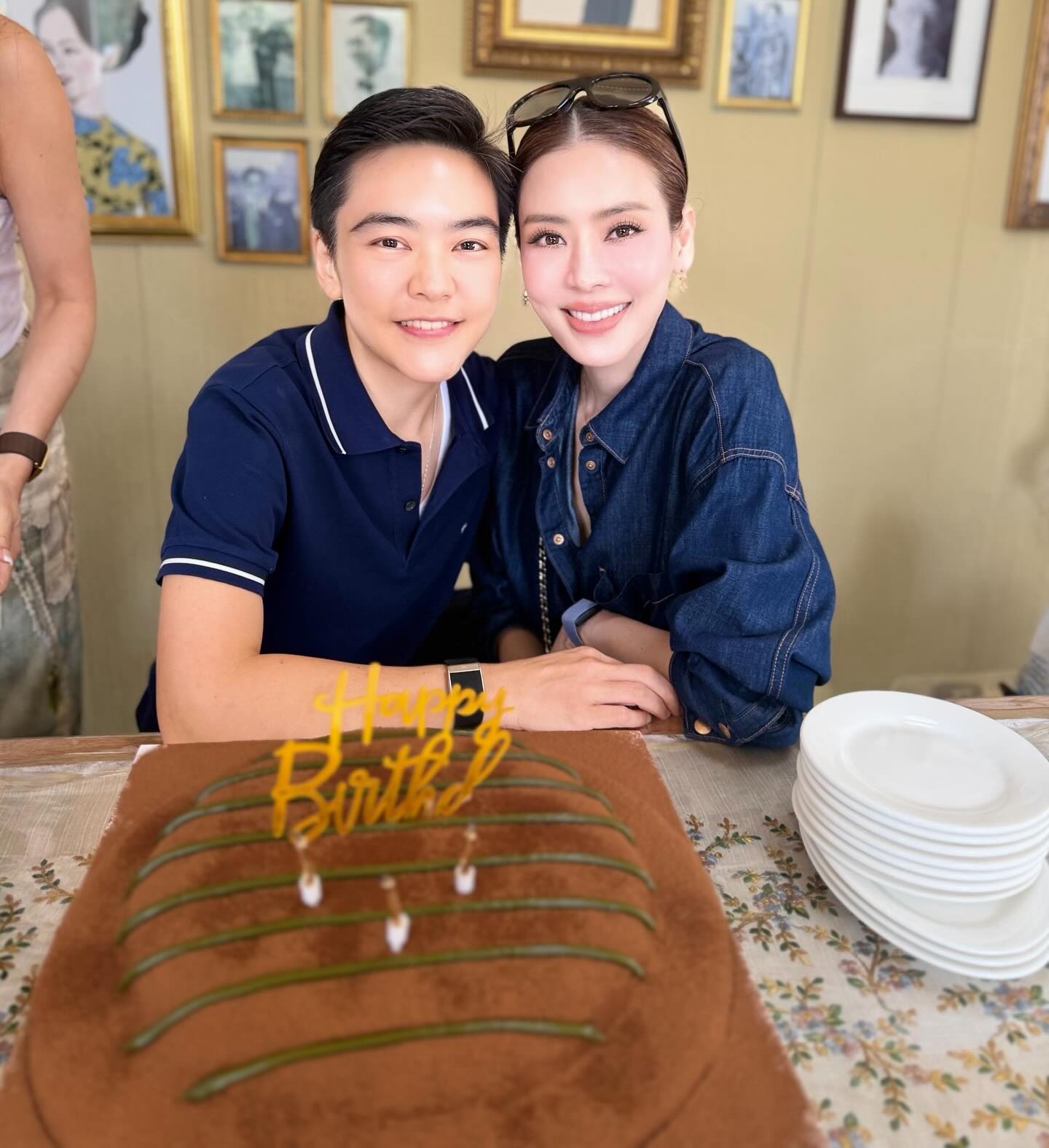 เอ๋ - พรทิพย์ สกิดใจ