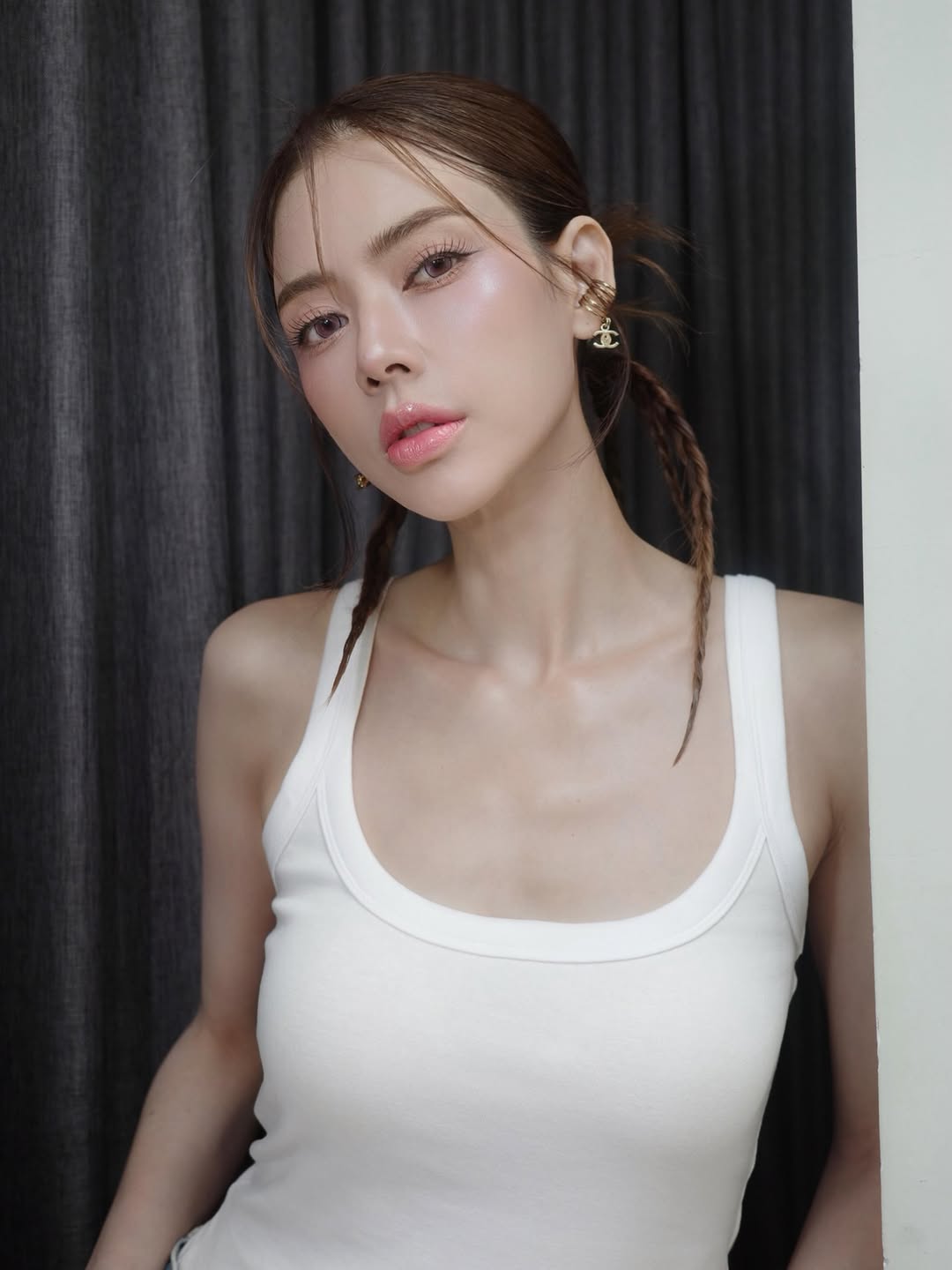 เอ๋ - พรทิพย์ สกิดใจ